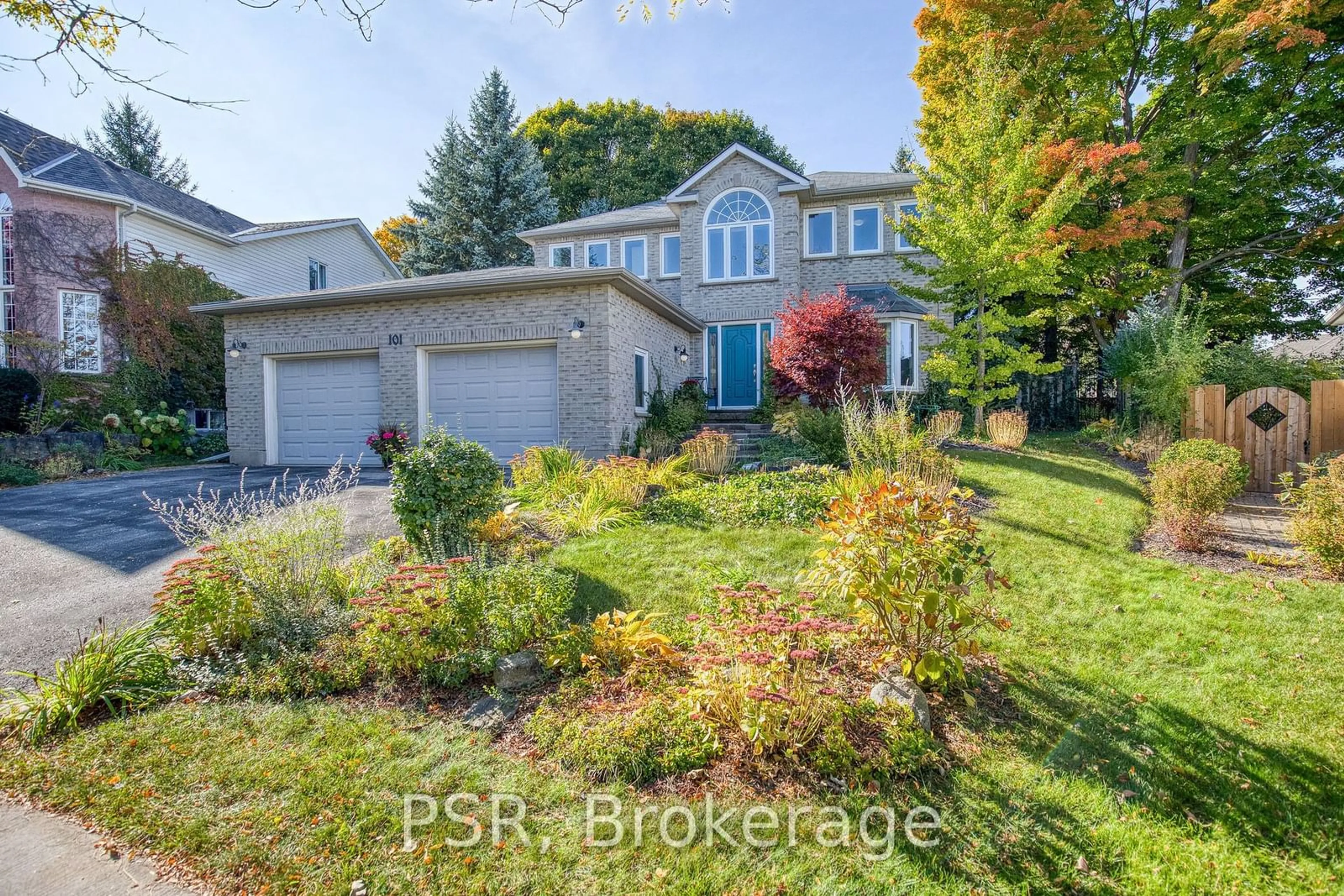 Frontside or backside of a home, the street view for 101 Greengable Way, Kitchener Ontario N2N 3B1