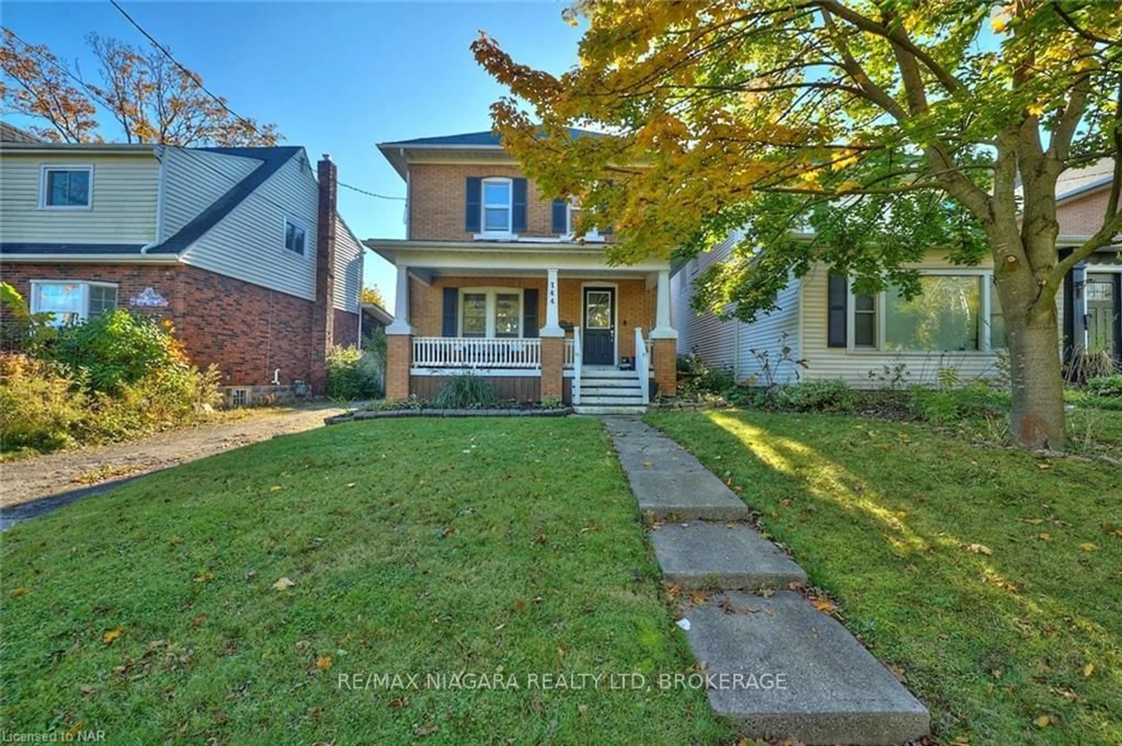 Frontside or backside of a home, the street view for 144 RIVER Rd, Welland Ontario L3B 2R9