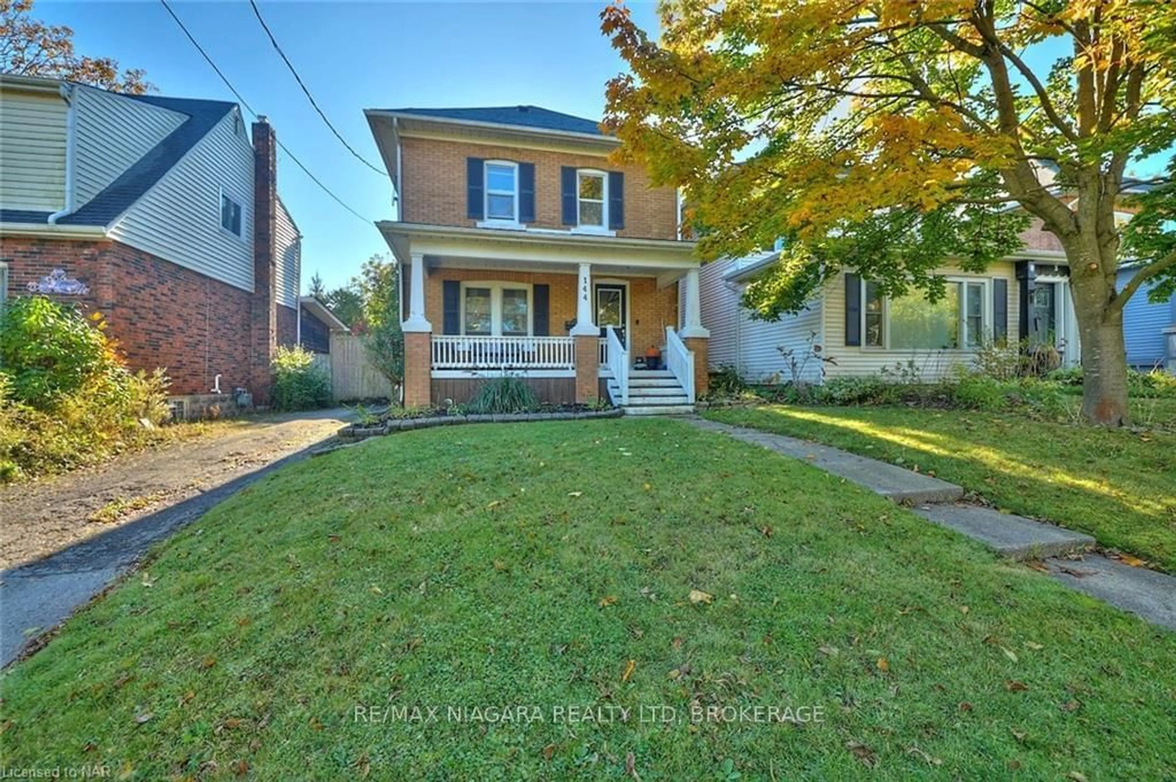 Frontside or backside of a home, the street view for 144 RIVER Rd, Welland Ontario L3B 2R9