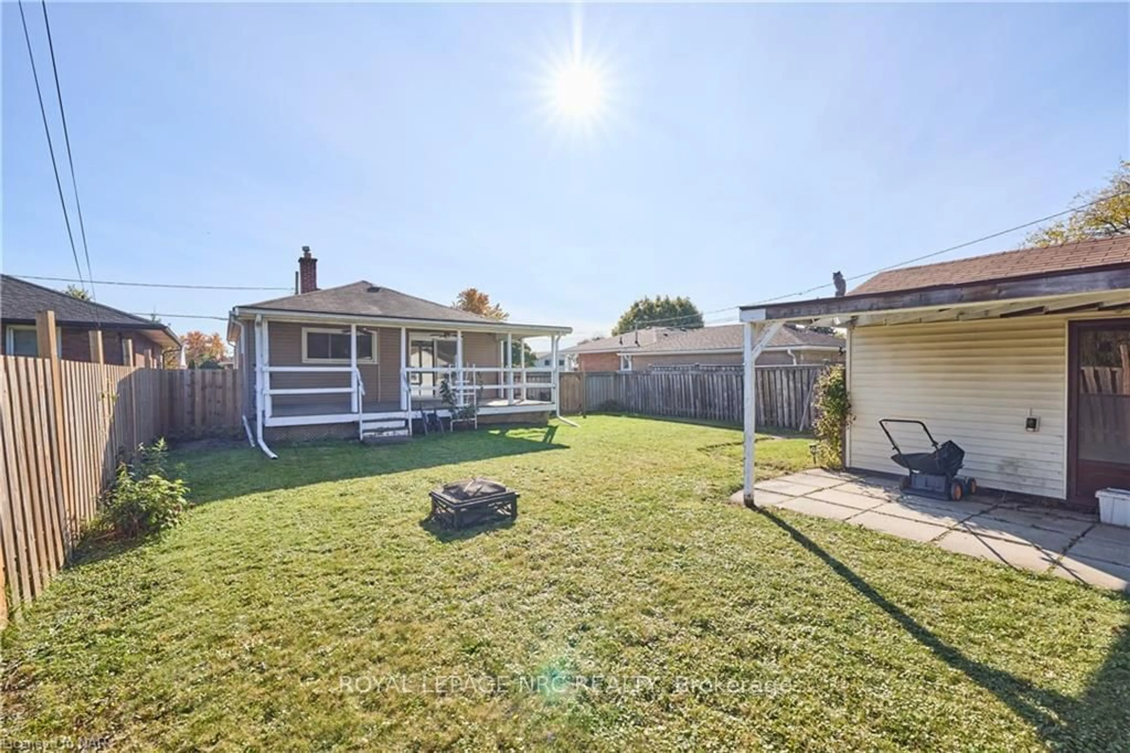 Frontside or backside of a home, the fenced backyard for 66 ROSE Ave, Thorold Ontario L2V 3C8