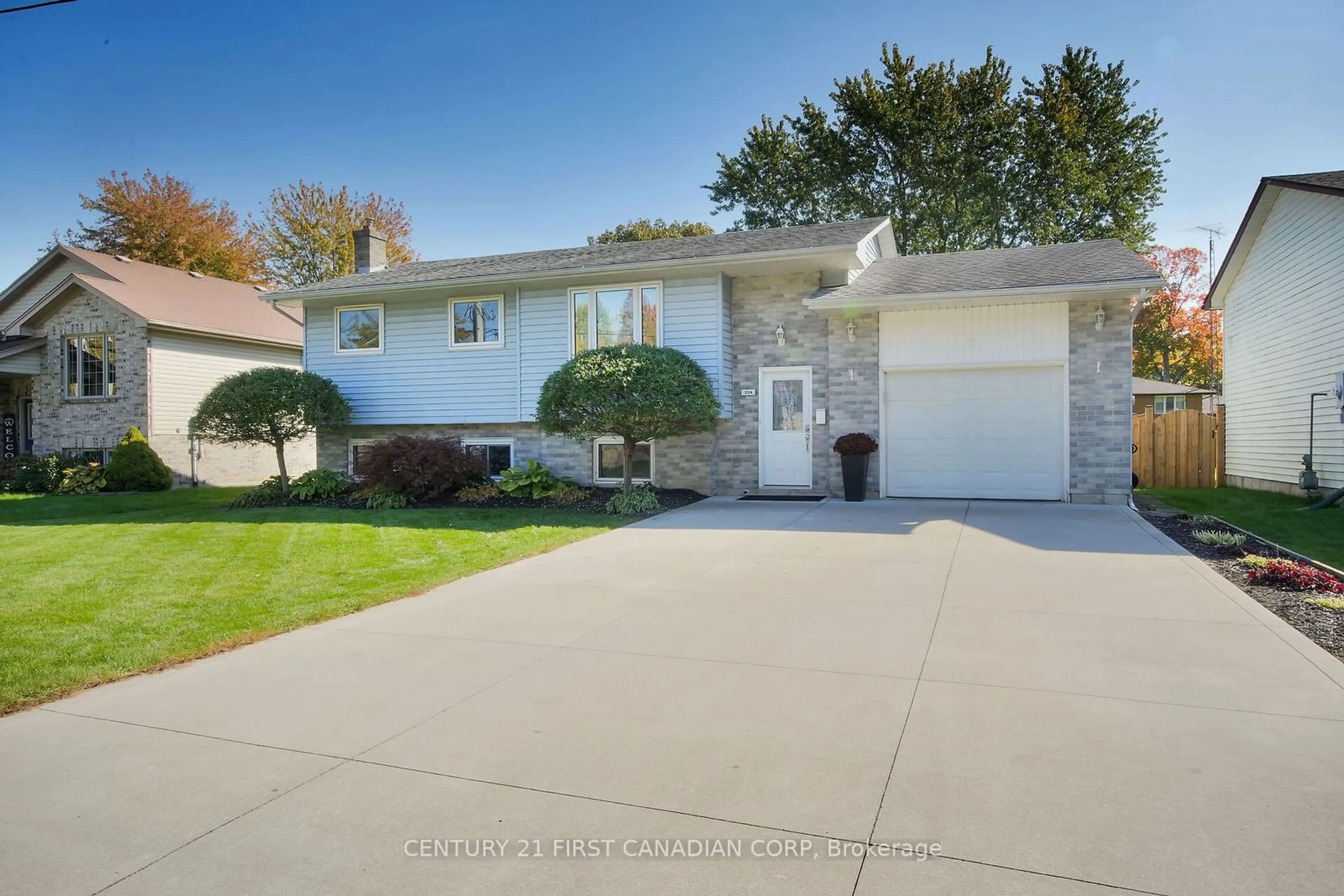 Frontside or backside of a home, the street view for 224 Munroe St, West Elgin Ontario N0L 2P0