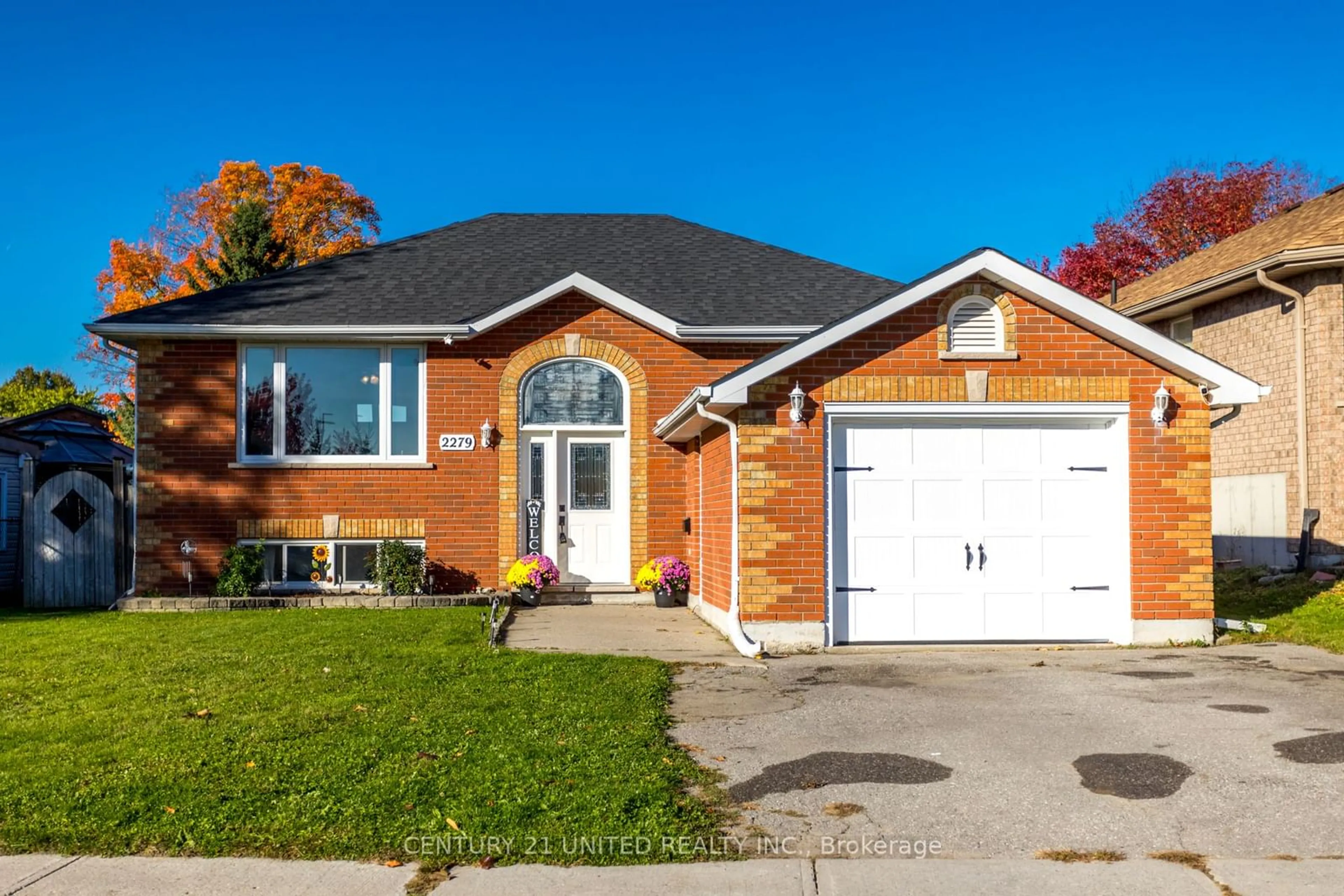 Frontside or backside of a home, the street view for 2279 Denure Dr, Peterborough Ontario K9K 2G3