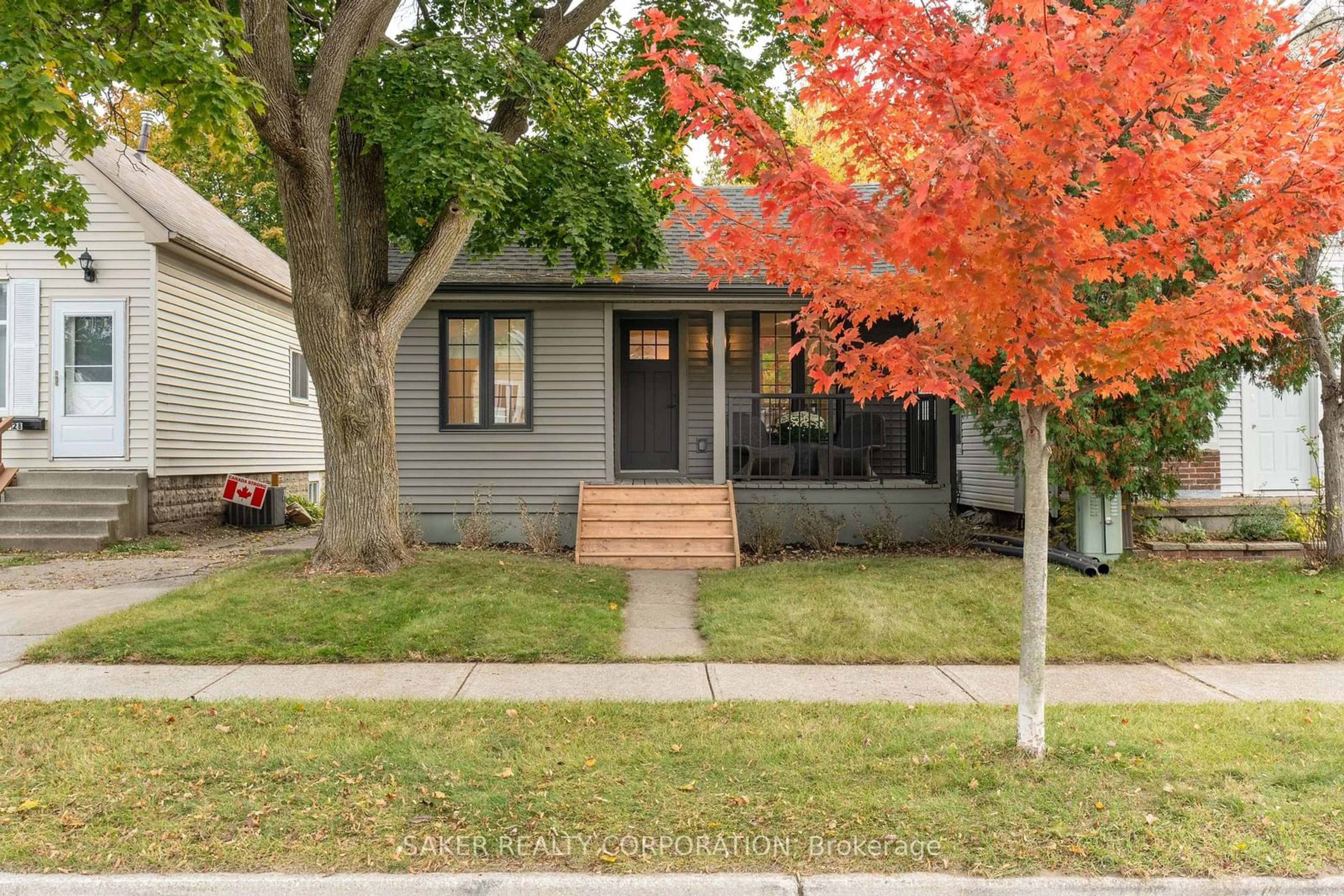 Frontside or backside of a home, the street view for 26 Glenwood Ave, London Ontario N5Z 2P8