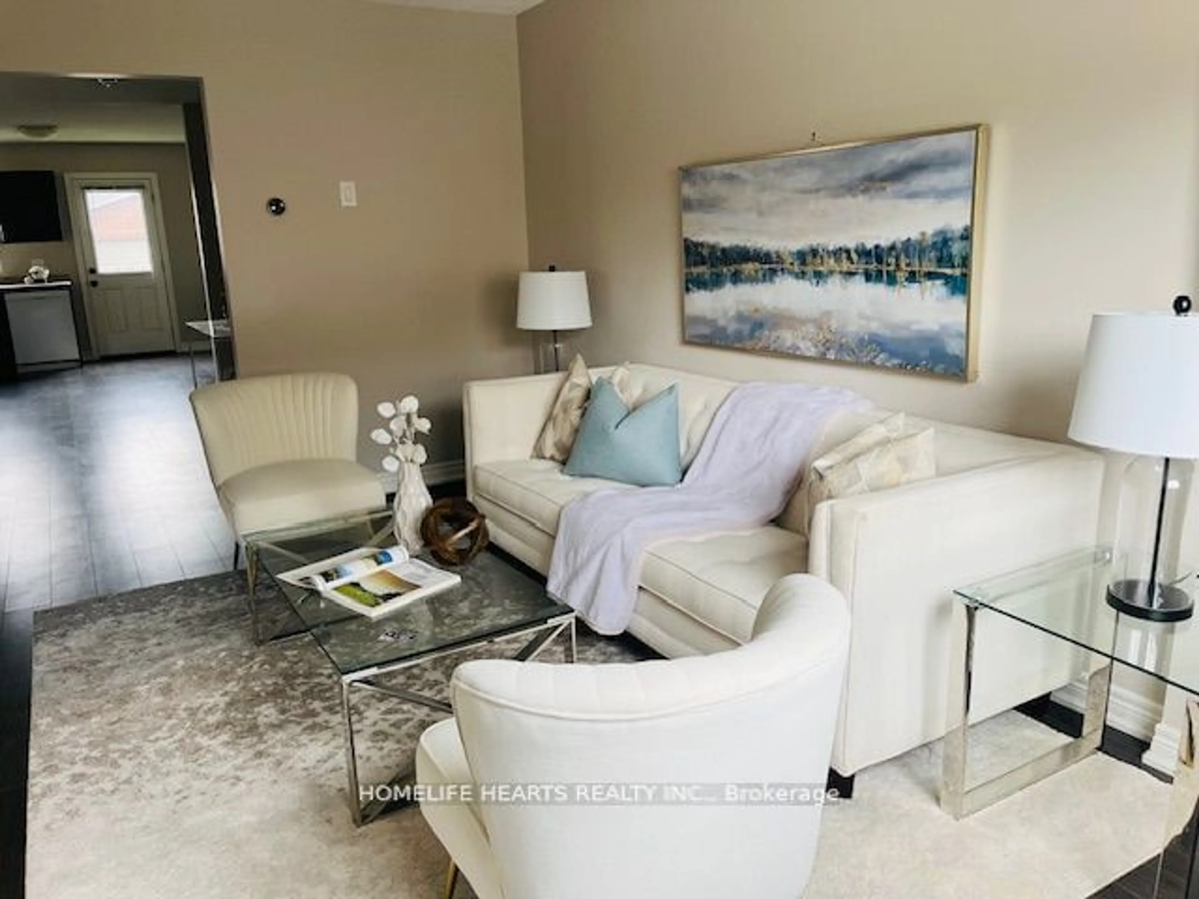 Living room, carpet floors for 6118 Kelsey Cres #39, Niagara Falls Ontario L2H 0M6