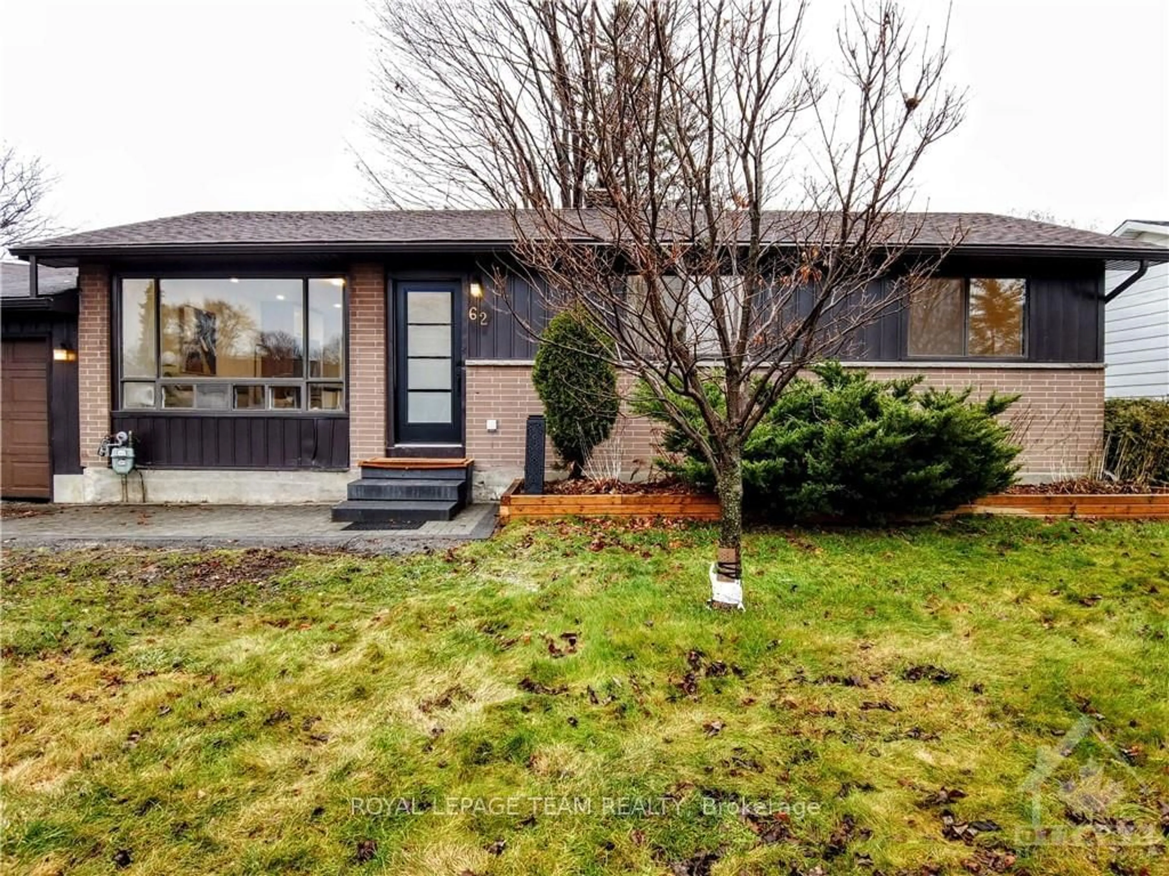 Frontside or backside of a home, cottage for 62 VIEWMOUNT Dr, Meadowlands - Crestview and Area Ontario K2G 3C3