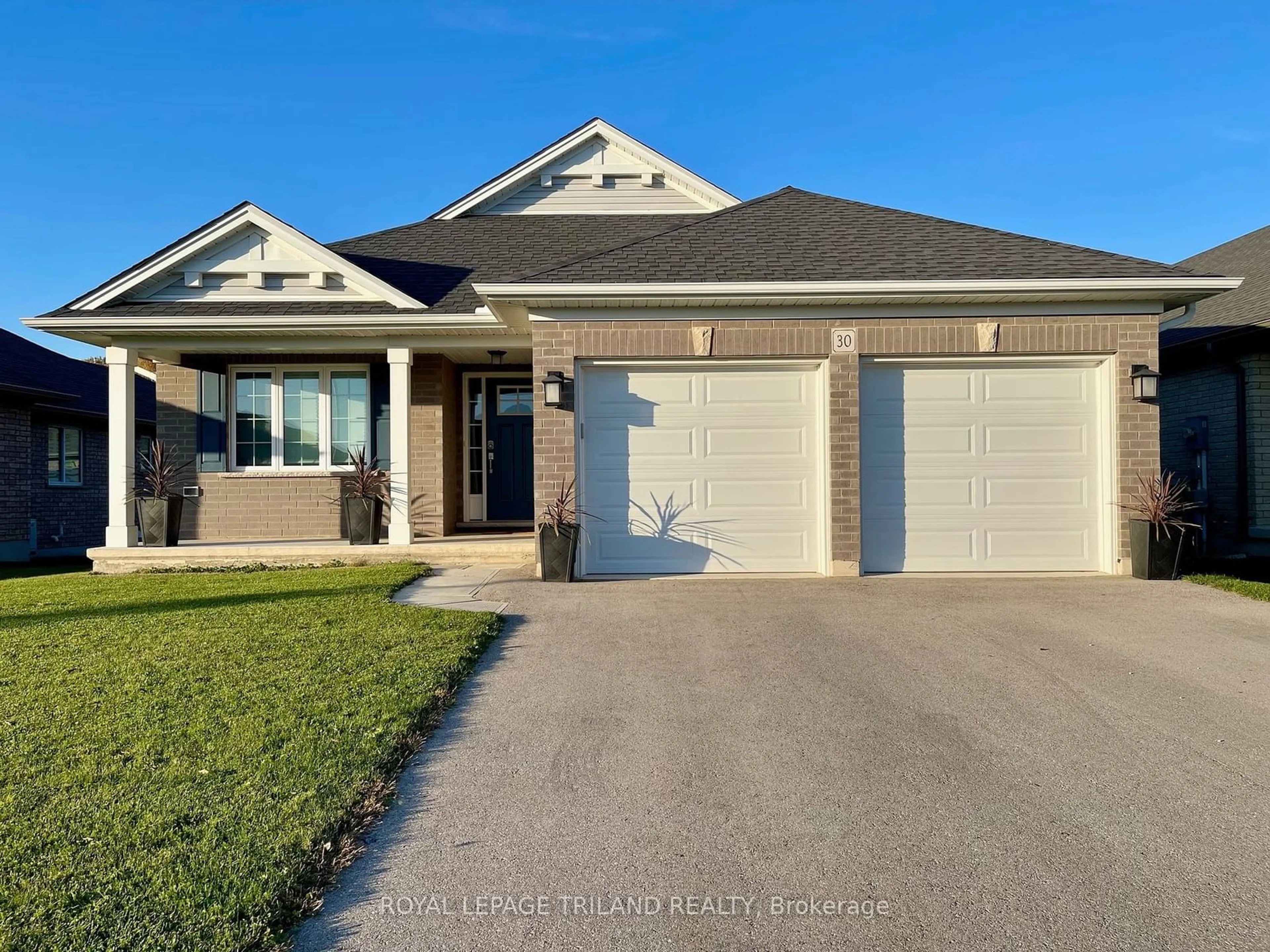 Frontside or backside of a home, the street view for 30 Foxtail Lane, St. Thomas Ontario N5R 0J2