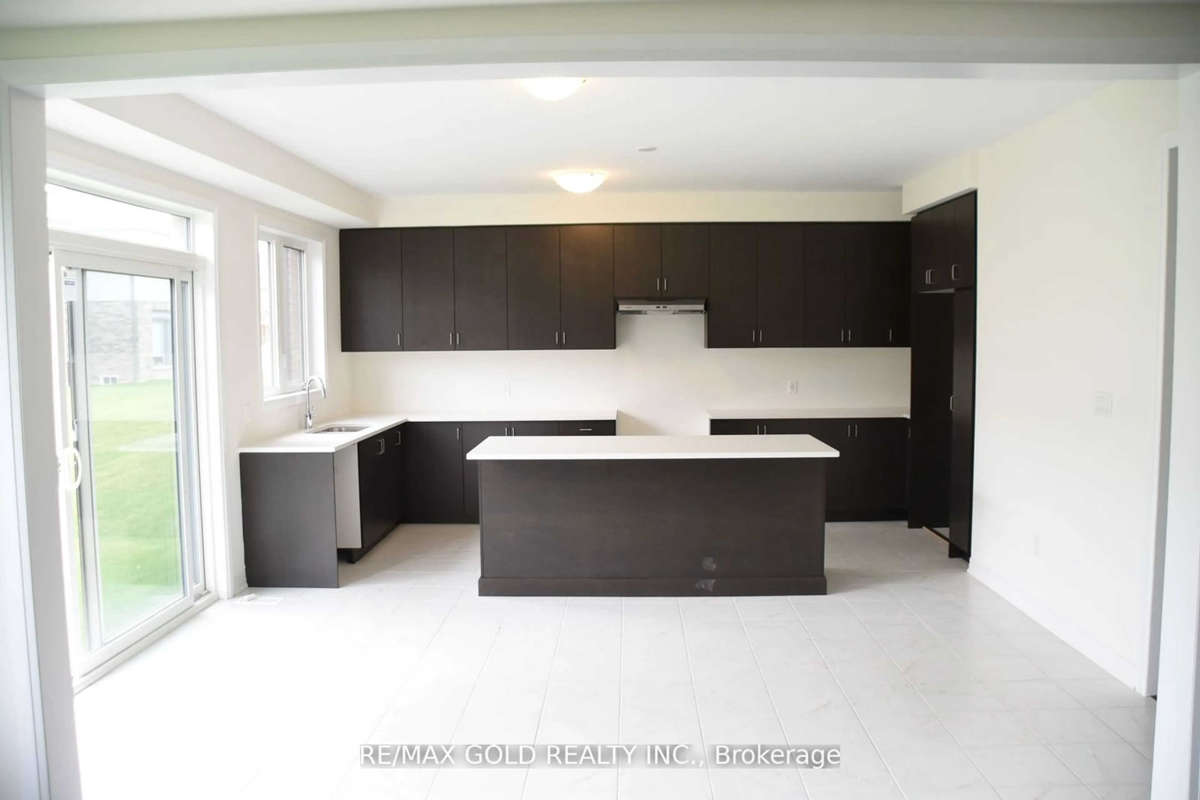 Kitchen, ceramic floors, cottage for 66 Prince Philip Blvd, North Dumfries Ontario N0B 1E0