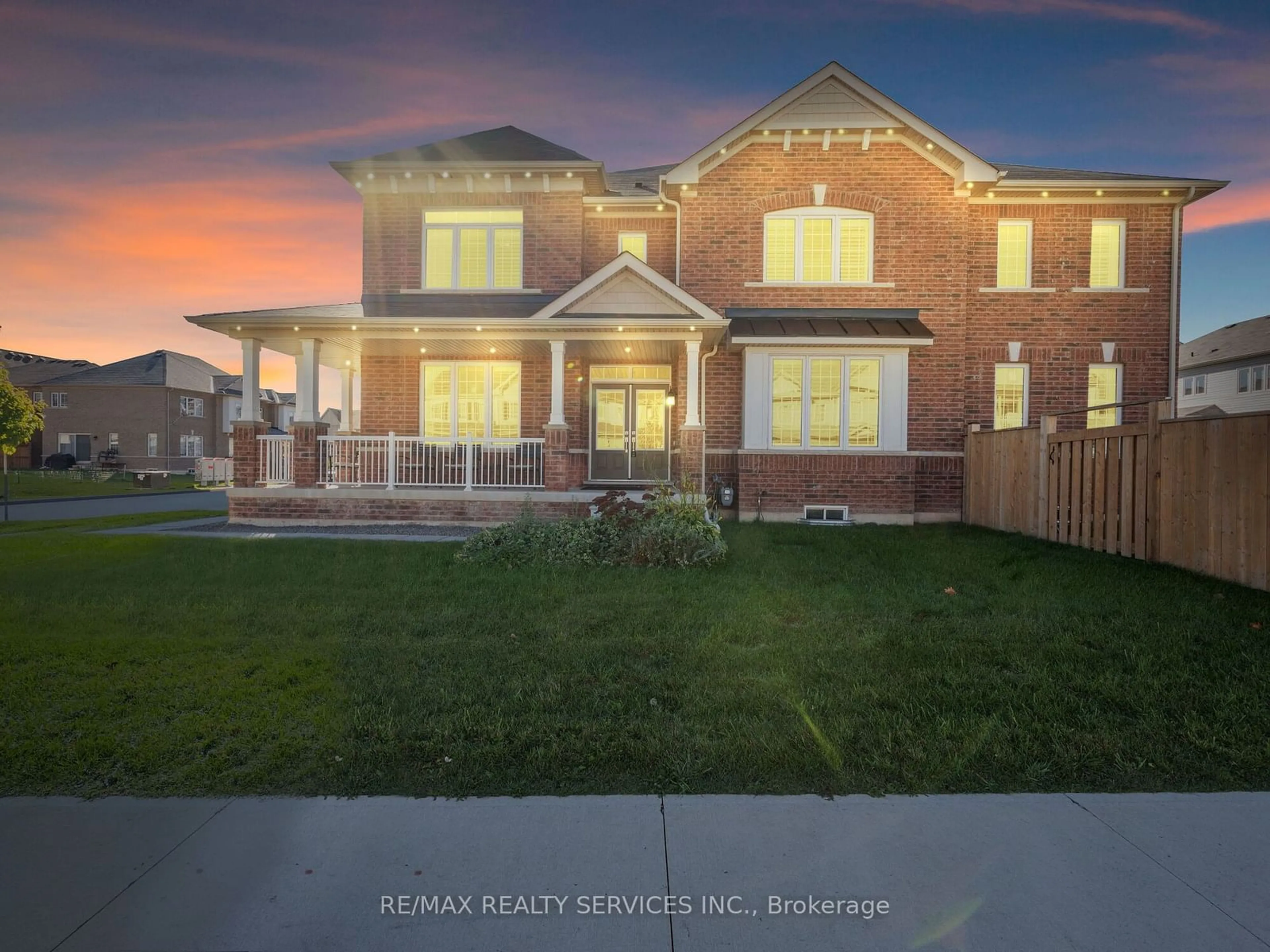 Frontside or backside of a home, the street view for 1 Seanesy Dr, Thorold Ontario L3B 5N5