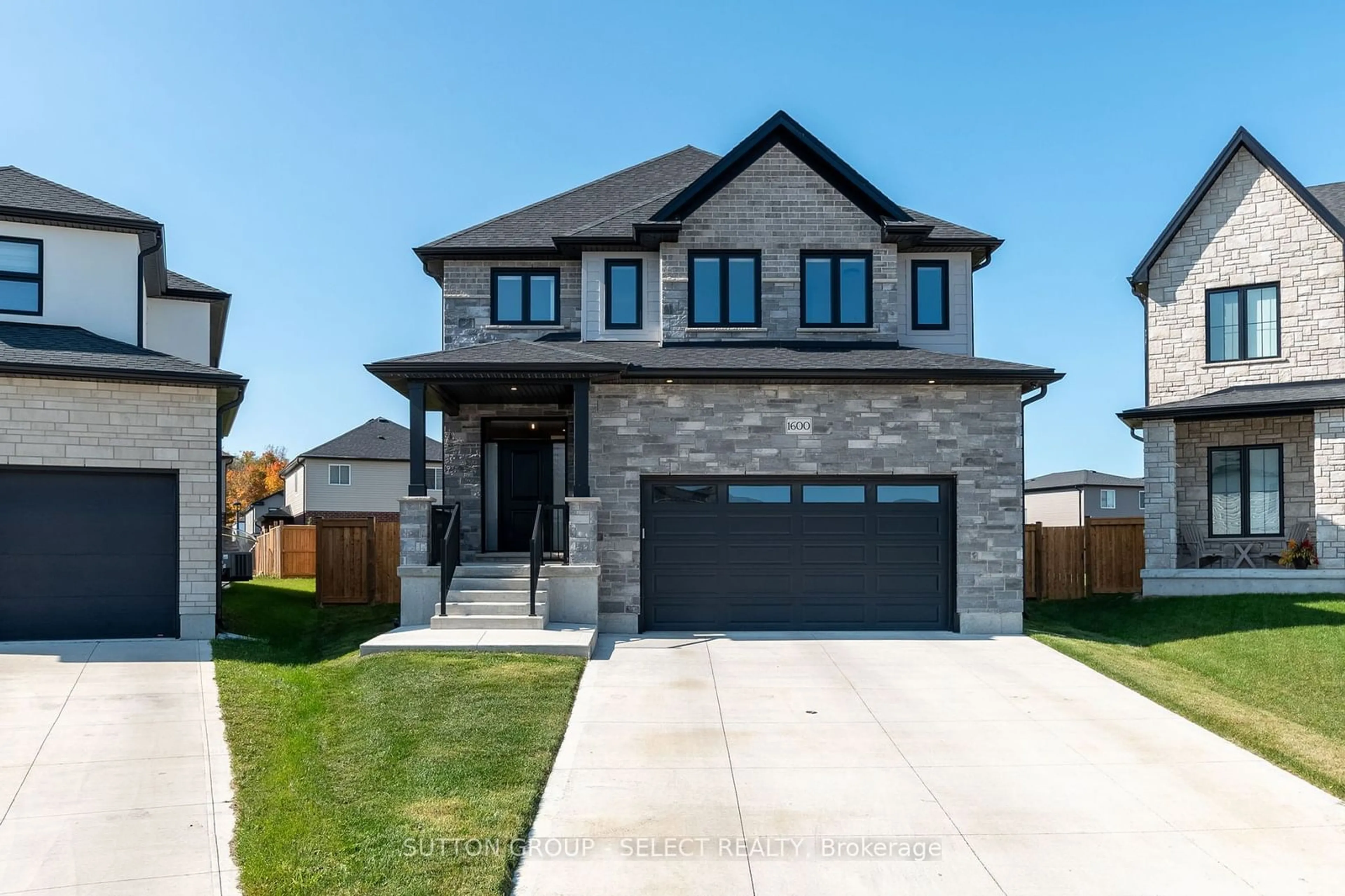 Frontside or backside of a home, the street view for 1600 Medway Park Dr, London Ontario N6G 3W1