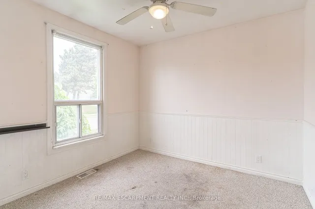 Additional property image - 200 Tragina Ave