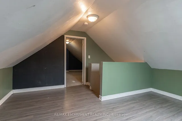 Additional property image - 200 Tragina Ave