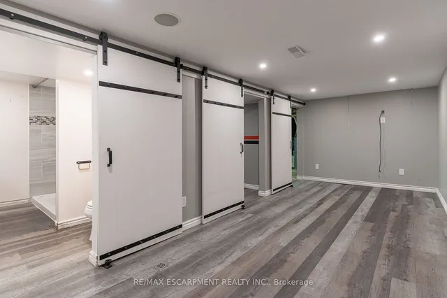 Additional property image - 200 Tragina Ave