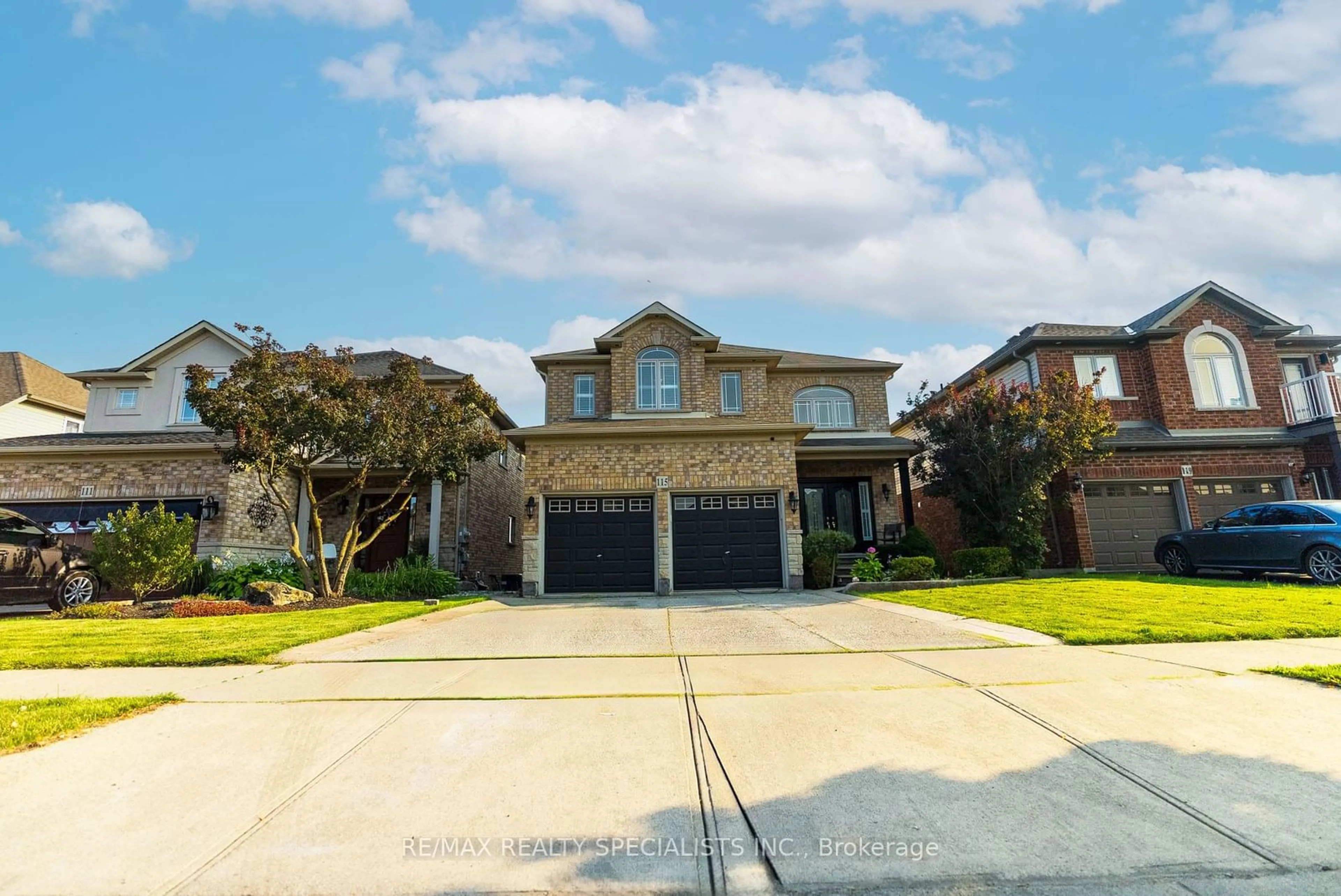 Frontside or backside of a home, the street view for 115 Candlewood Dr, Hamilton Ontario L8J 0A3