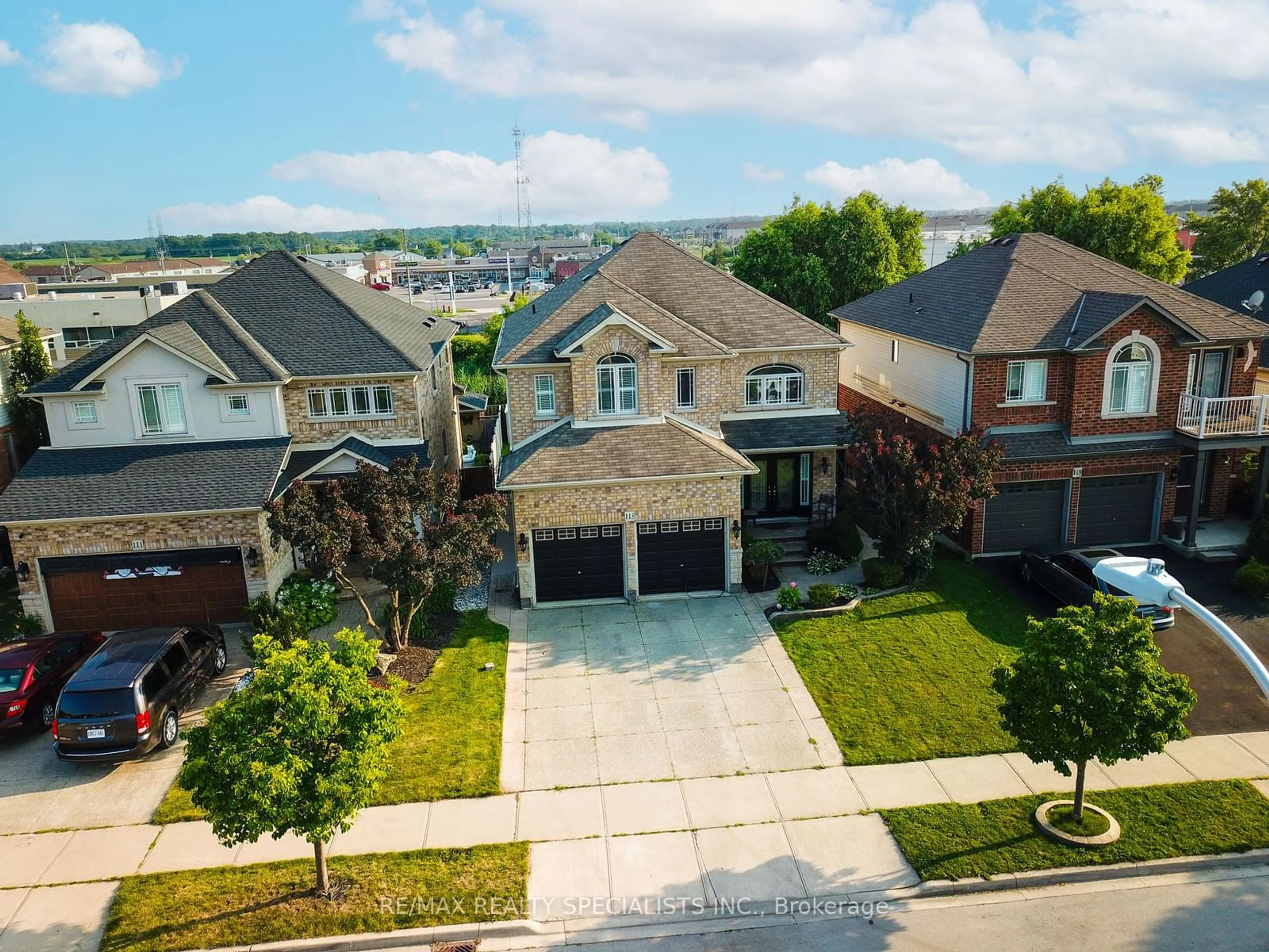 Frontside or backside of a home, the street view for 115 Candlewood Dr, Hamilton Ontario L8J 0A3