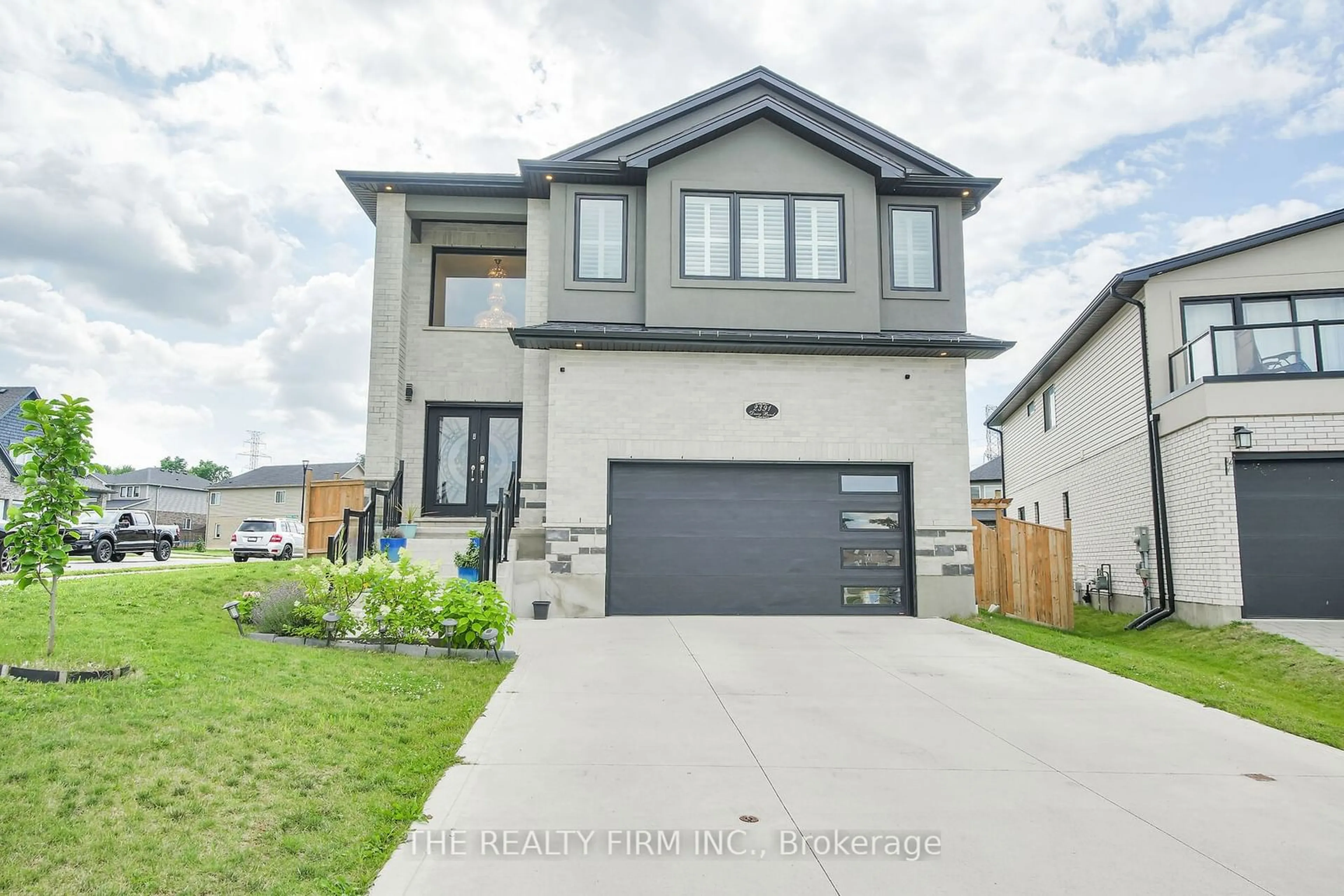 Frontside or backside of a home, the street view for 2391 Daisy Bend, London Ontario N6M 0G6