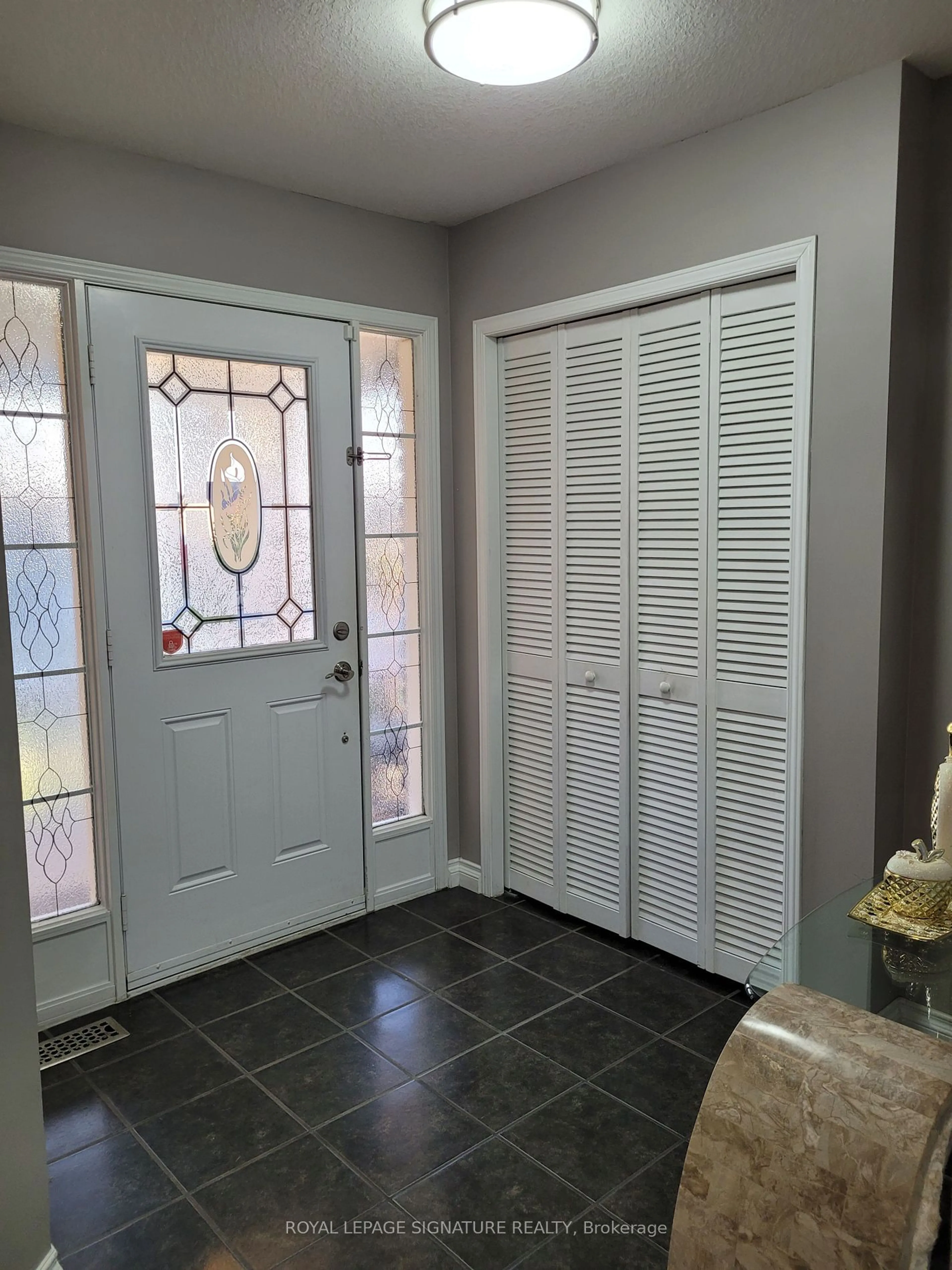 Indoor entryway, unknown floor for 69 Banffshire St, Kitchener Ontario N2R 1W2