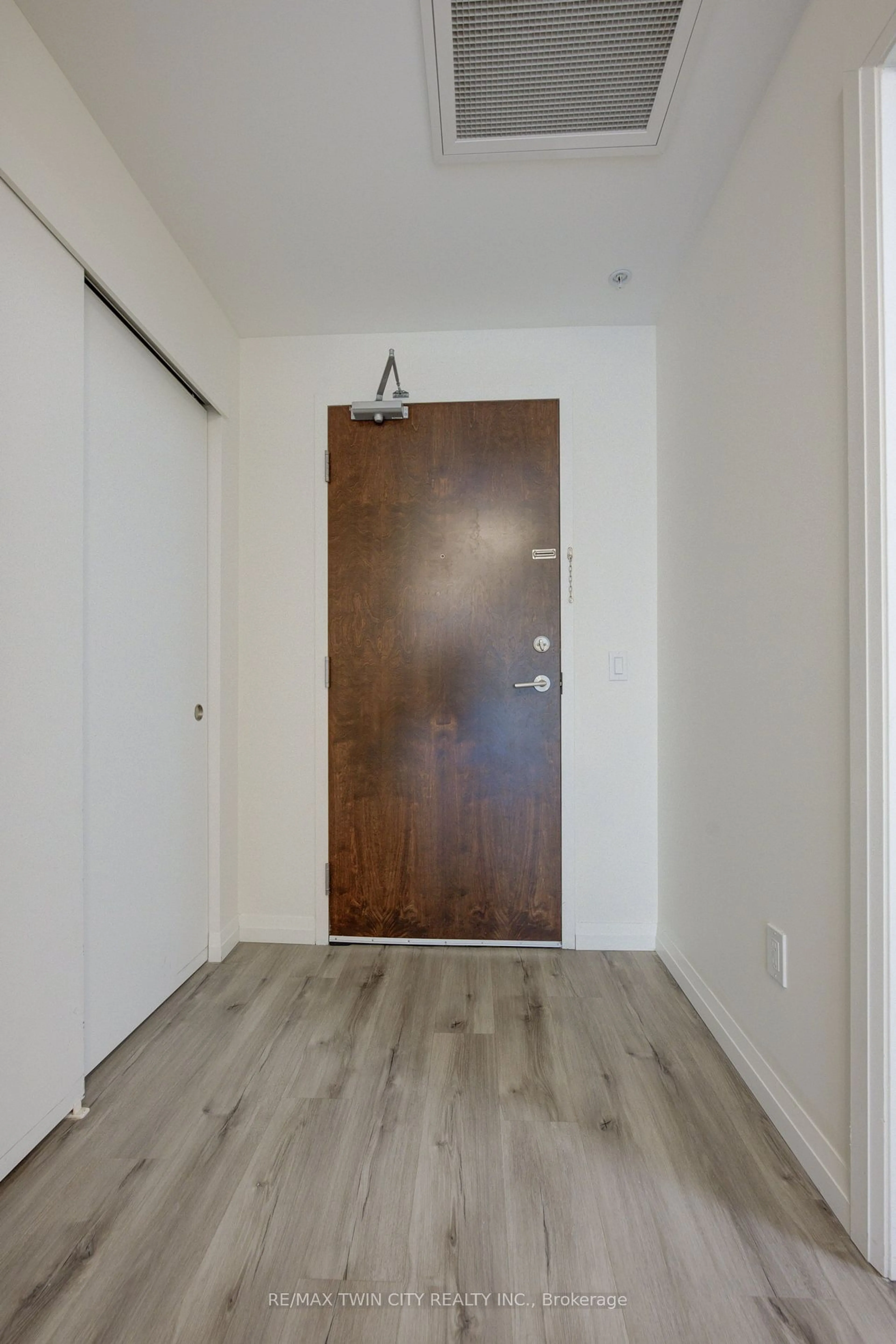 Indoor entryway, not visible floor for 108 Garment St #713, Waterloo Ontario N2G 0E2