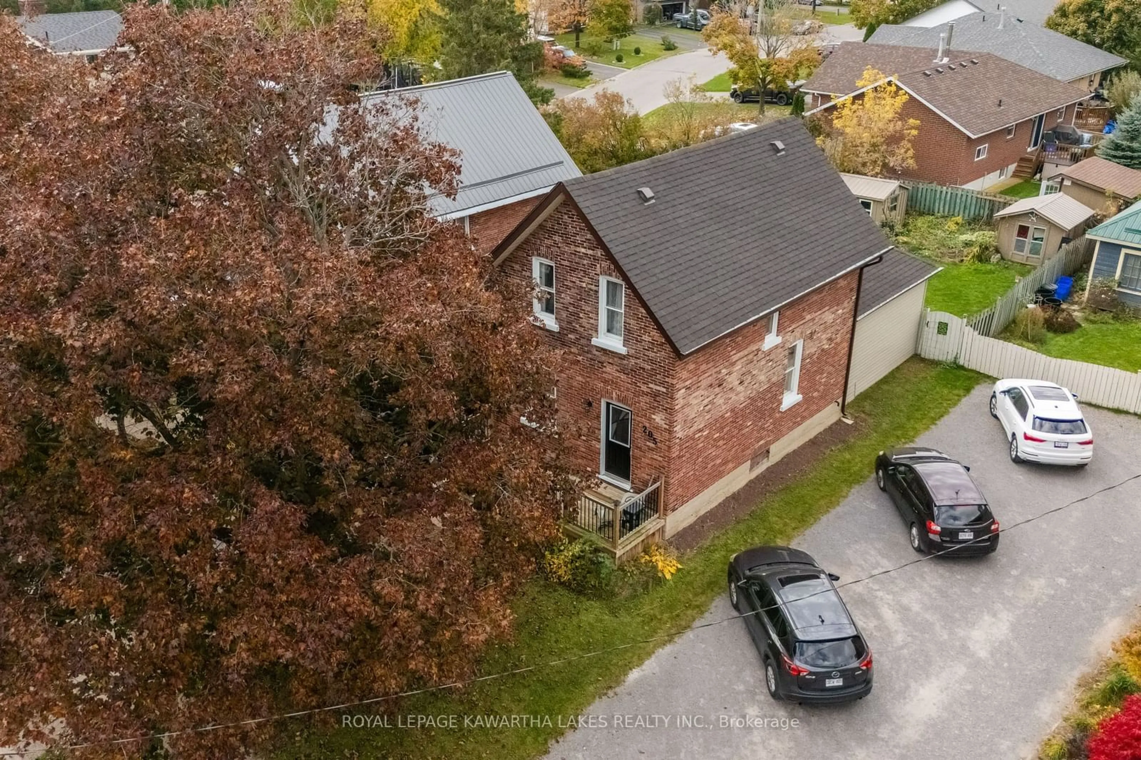 A pic from exterior of the house or condo, the street view for 205 William St, Kawartha Lakes Ontario K9V 4B8