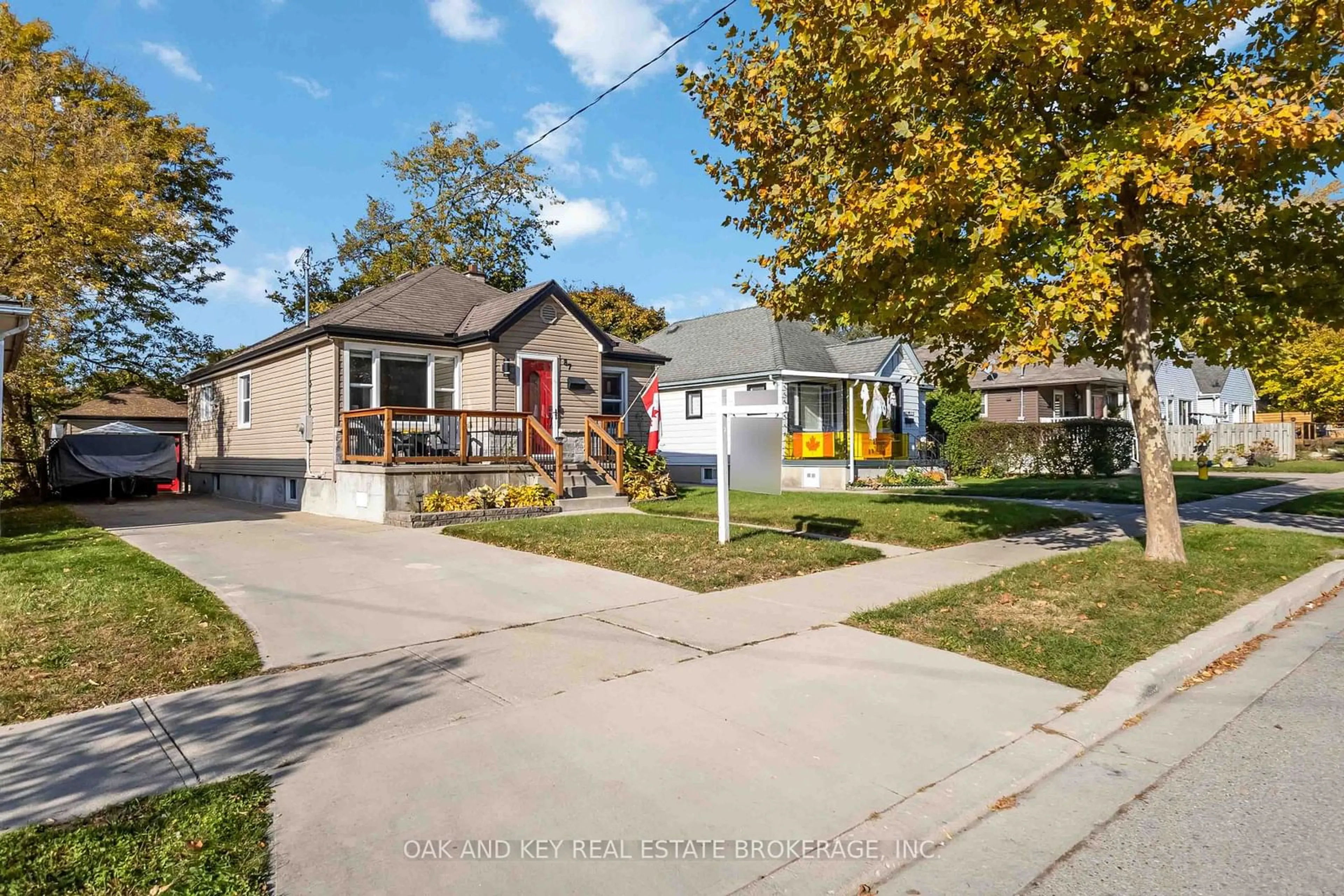 Frontside or backside of a home, the street view for 87 Elgin St, London Ontario N5Z 2T4