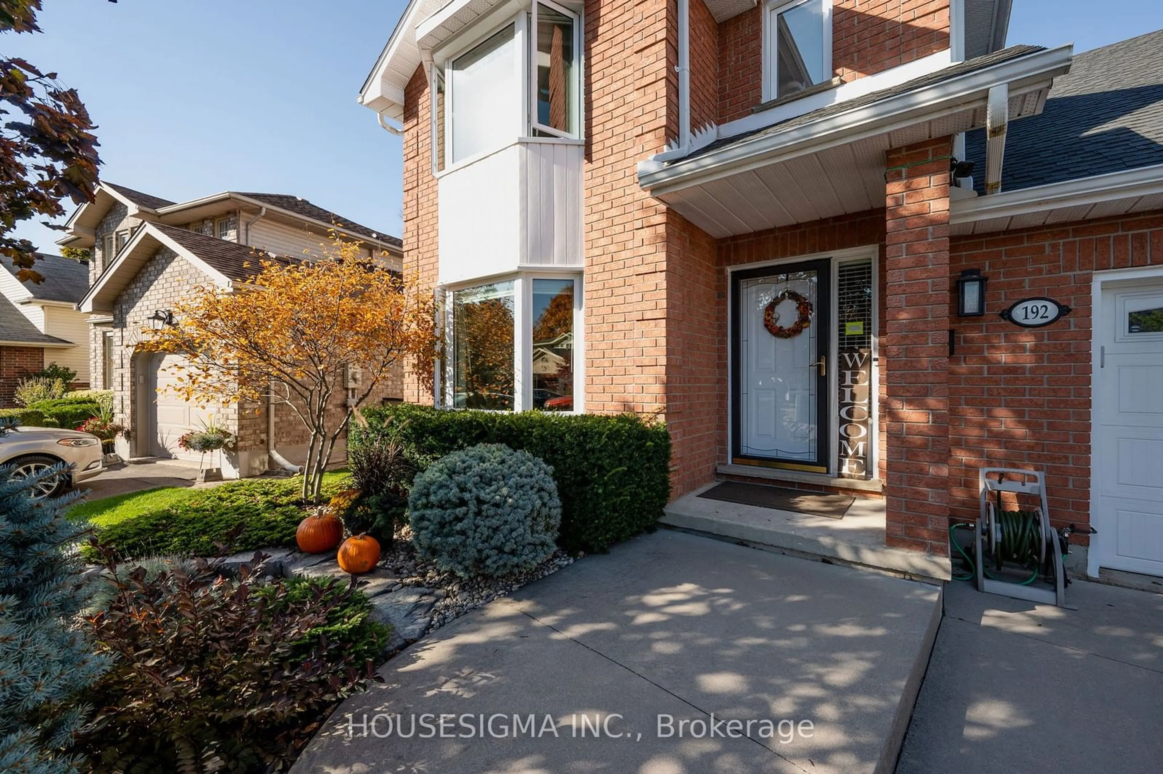 Home with brick exterior material for 192 Killarney Grve, London Ontario N5X 3X6