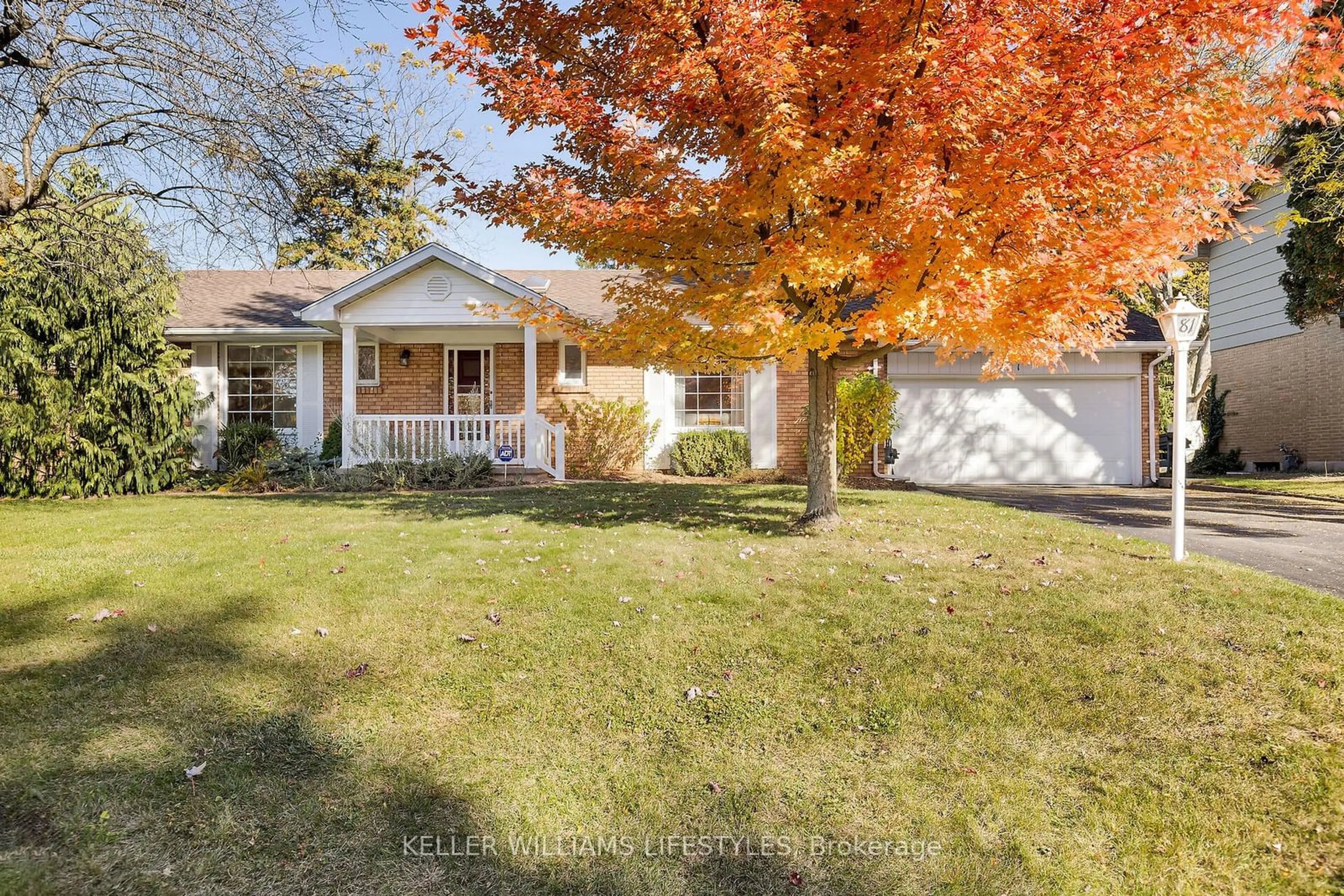 Frontside or backside of a home, the street view for 81 Bloomfield Dr, London Ontario N6G 1P4