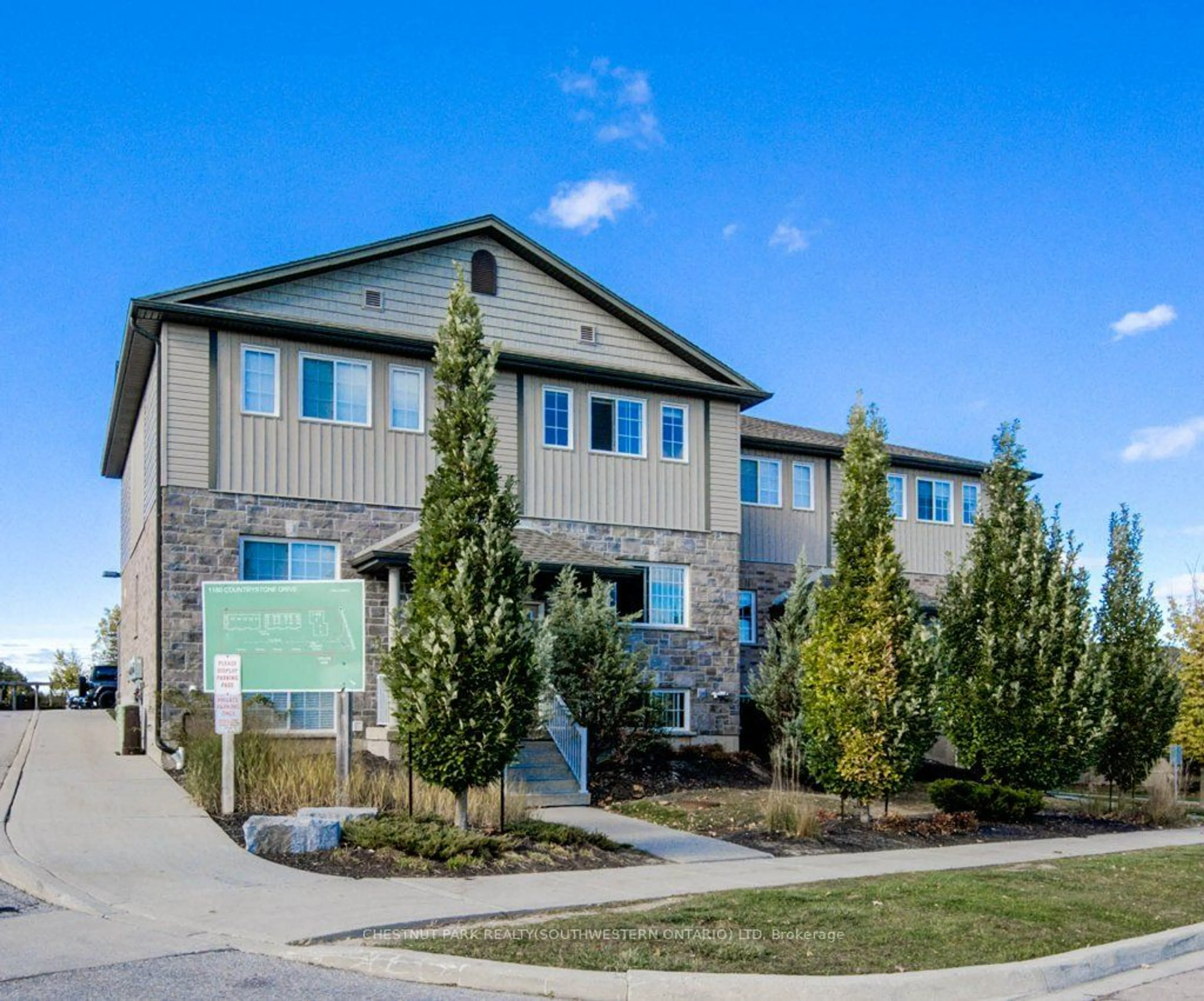 A pic from exterior of the house or condo, the front or back of building for 1180 Countrystone Dr #2, Kitchener Ontario N2N 0B9