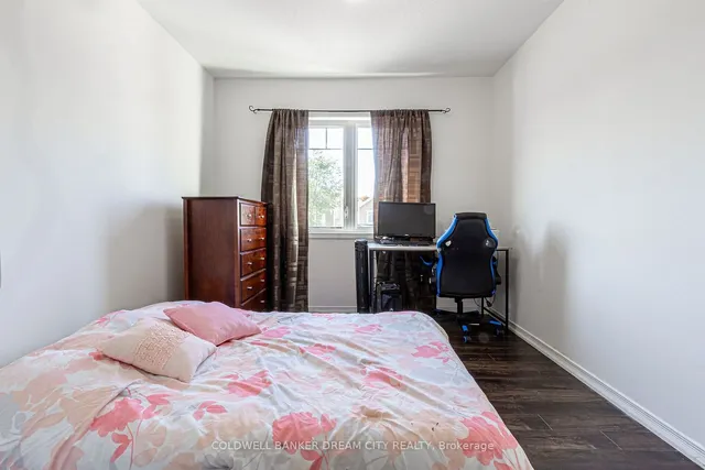 Additional property image - 250 Apple Hill Cres