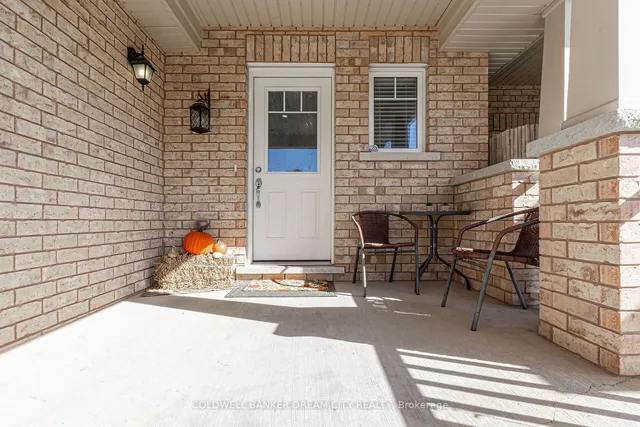 Additional property image - 250 Apple Hill Cres