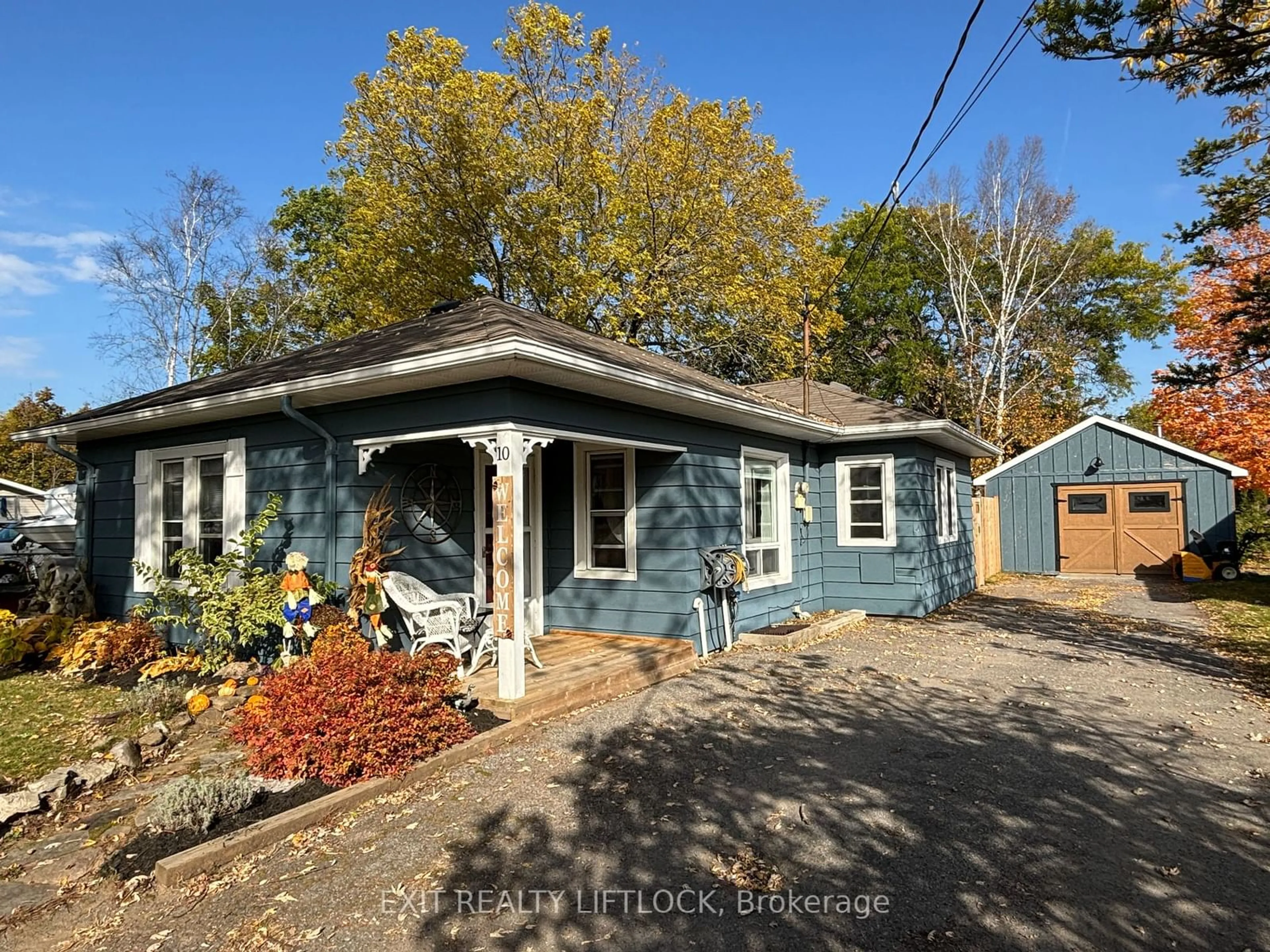 Frontside or backside of a home, cottage for 10 Braden St, Smith-Ennismore-Lakefield Ontario K0L 2H0