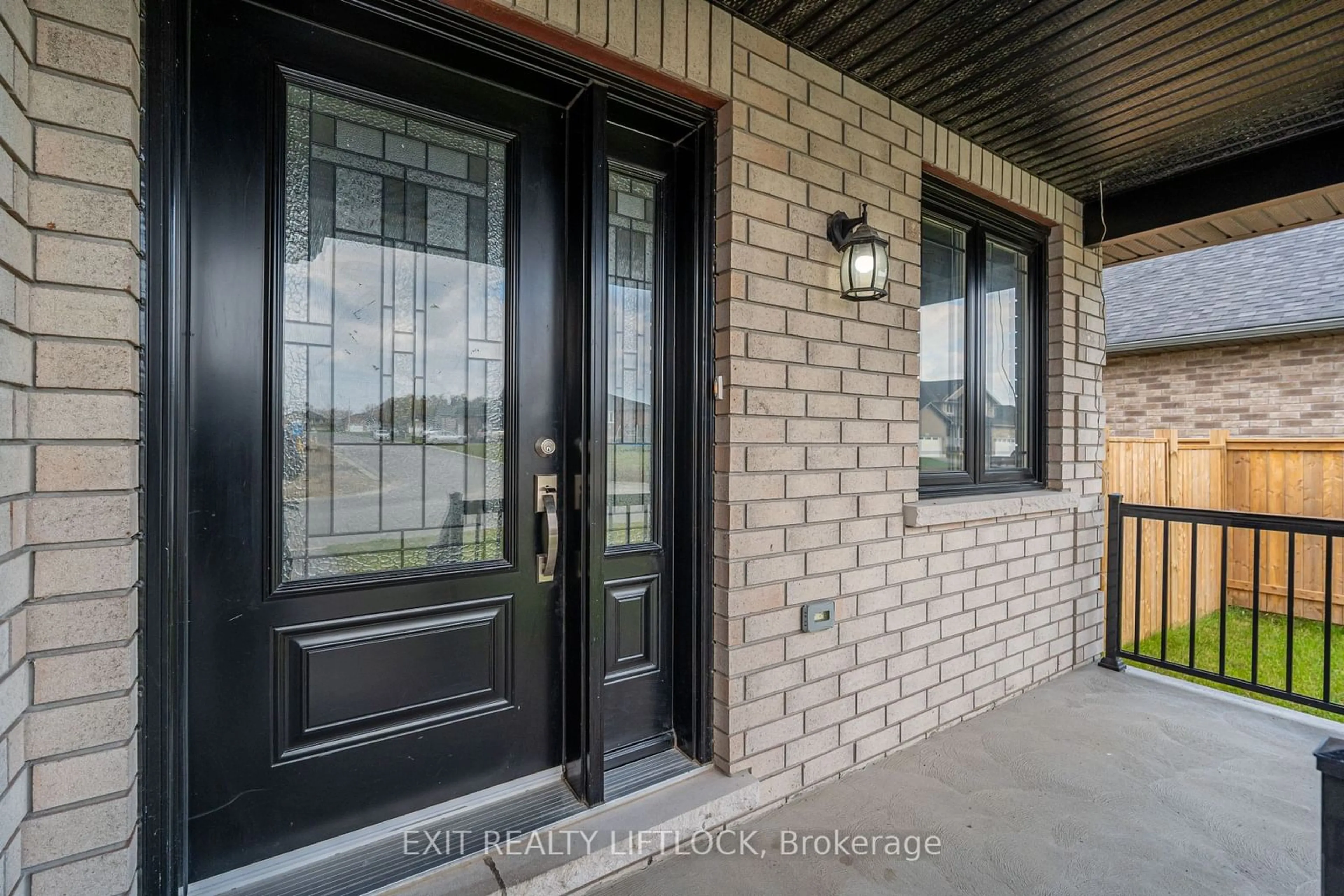 Indoor entryway, wood floors for 25 Maryann Lane, Asphodel-Norwood Ontario K0L 2V0