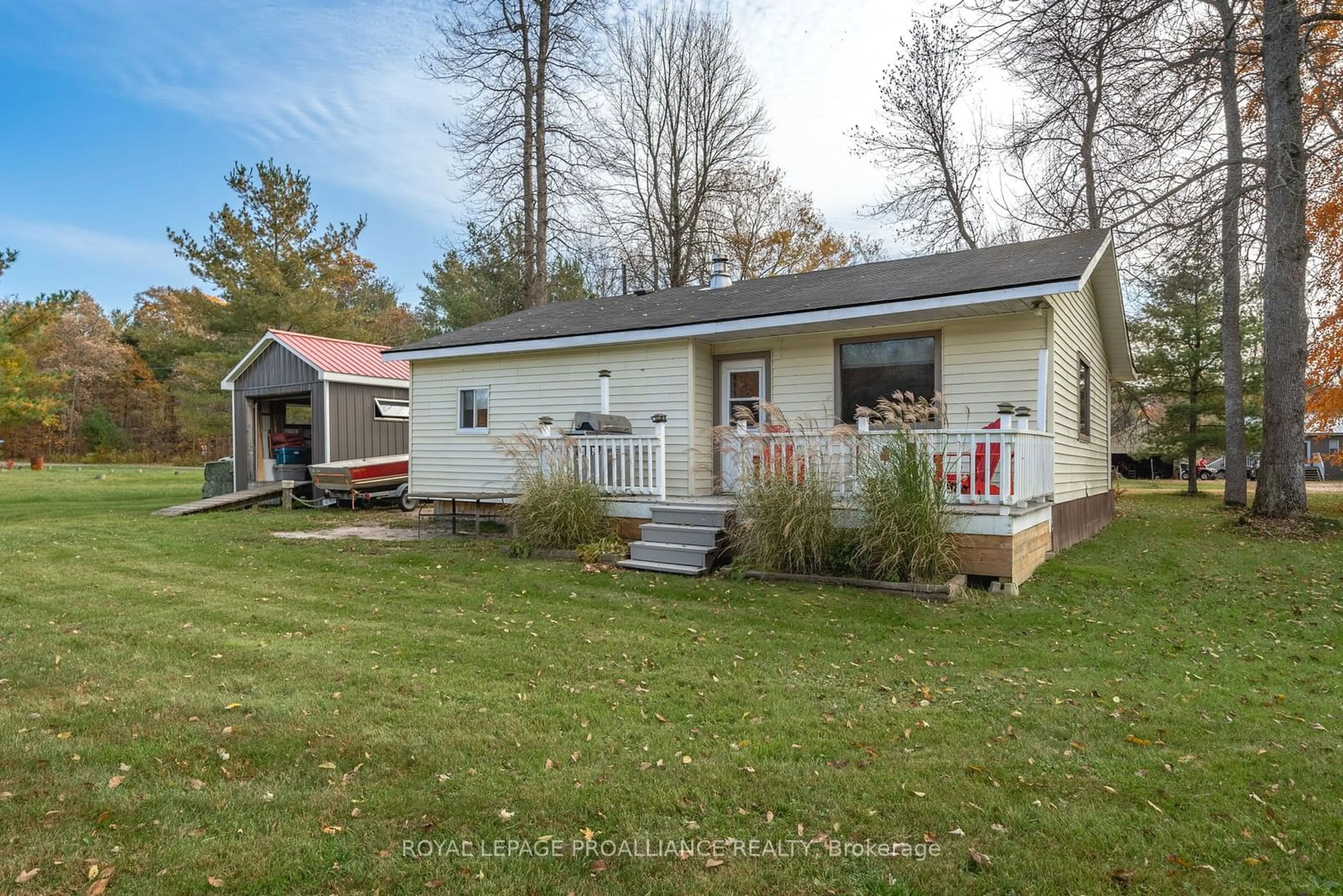 Frontside or backside of a home, cottage for 1019 Turner Way, Central Frontenac Ontario K0H 1B0