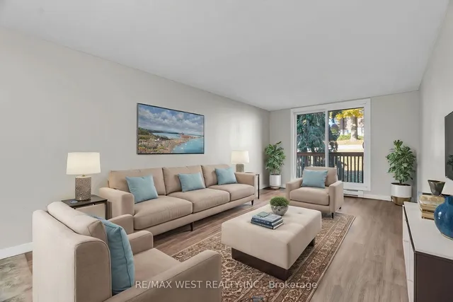 Additional property image - 30 Bridge St Unit 206
