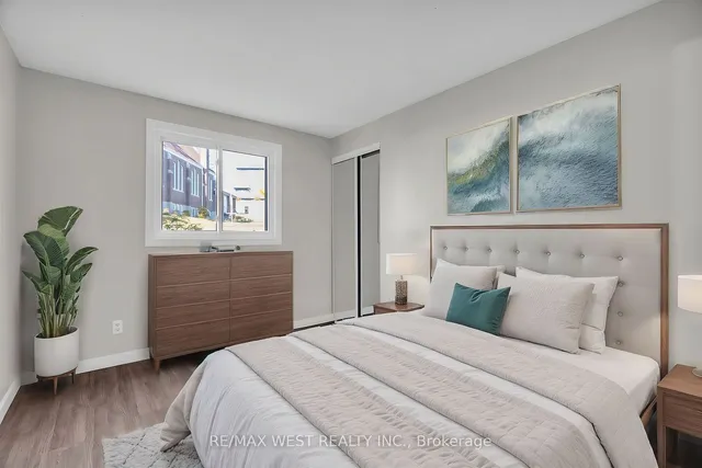 Additional property image - 30 Bridge St Unit 206