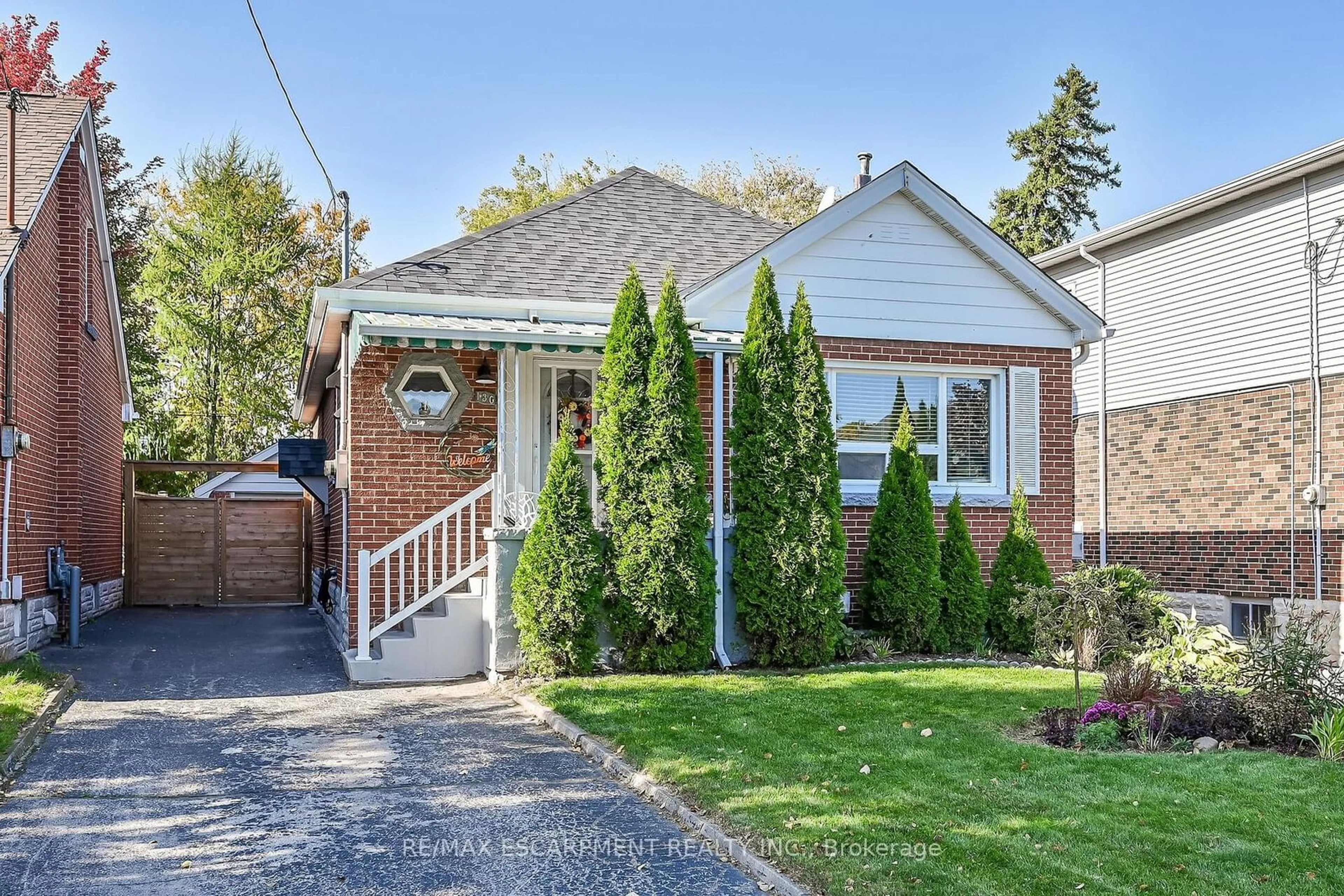 Home with brick exterior material for 130 Garside Ave, Hamilton Ontario L8K 2W2