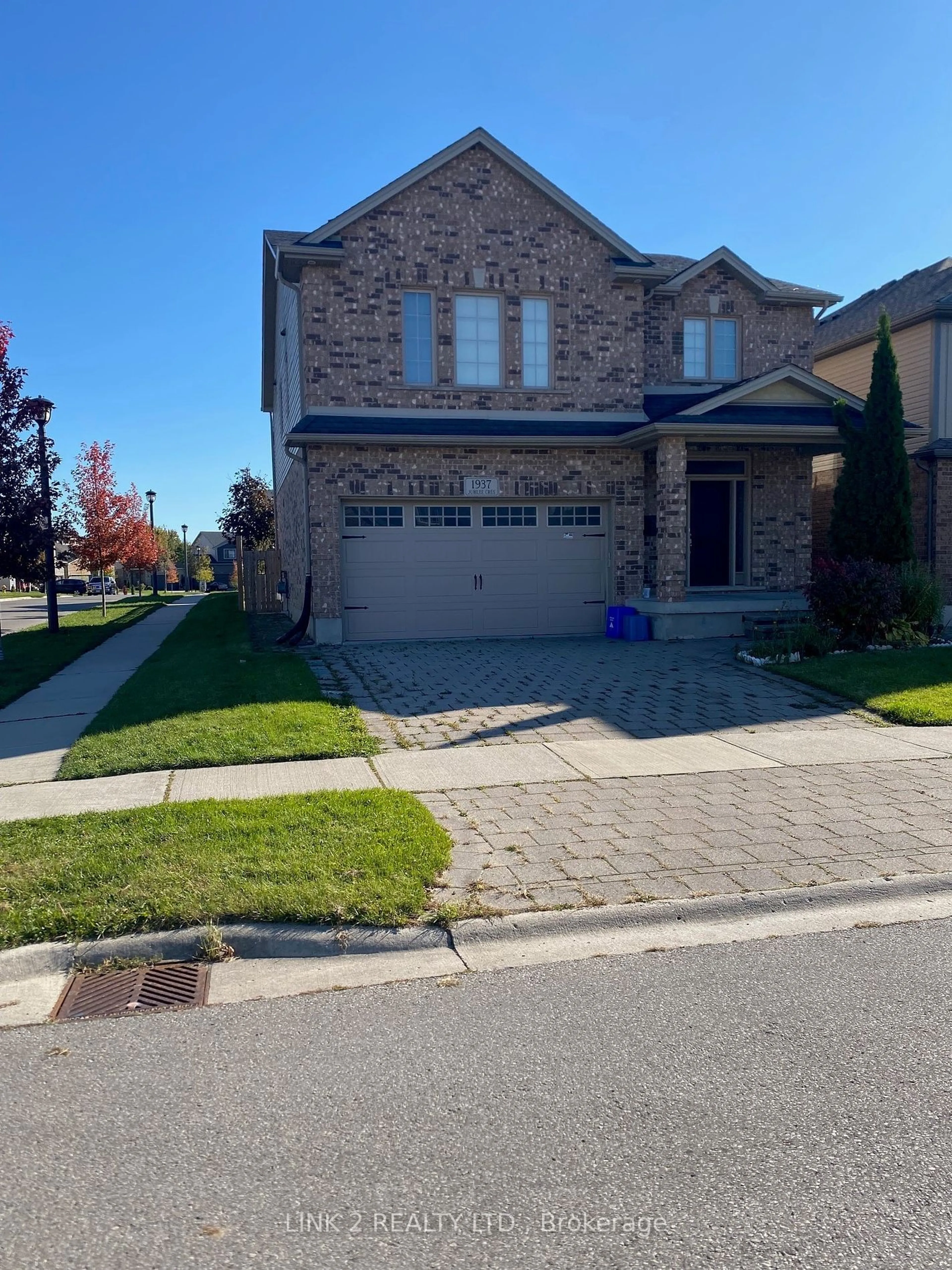 Home with brick exterior material for 1937 Jubilee Cres, London Ontario N6G 0H7