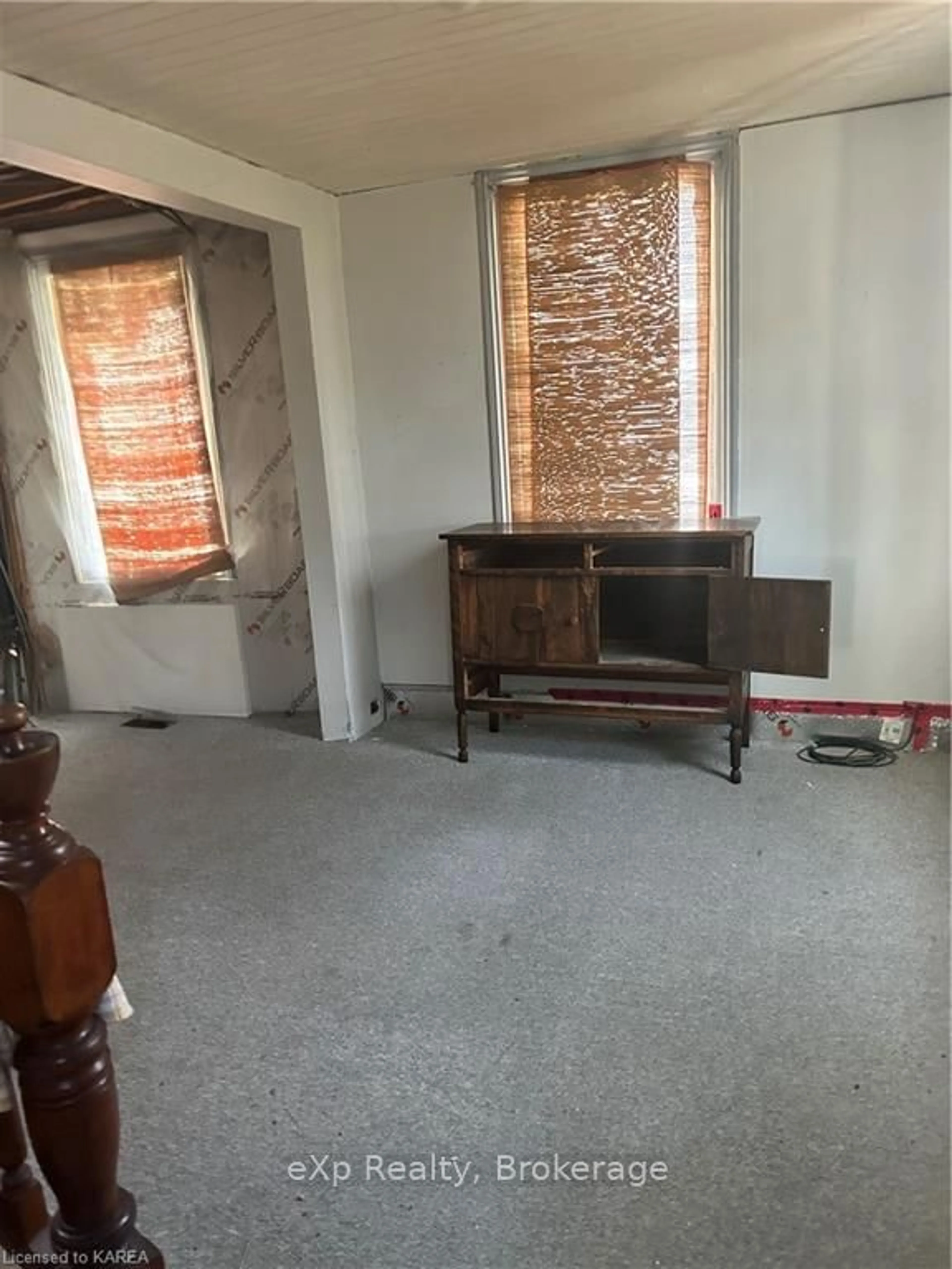 A pic of a room, not visible floor for 645 COLLINS BAY Rd, Kingston Ontario K7M 5G7