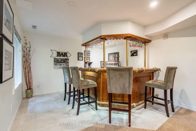 Additional property image - 64 Nelson St