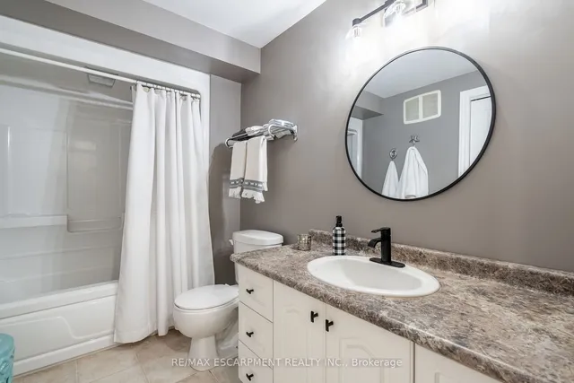 Additional property image - 64 Nelson St