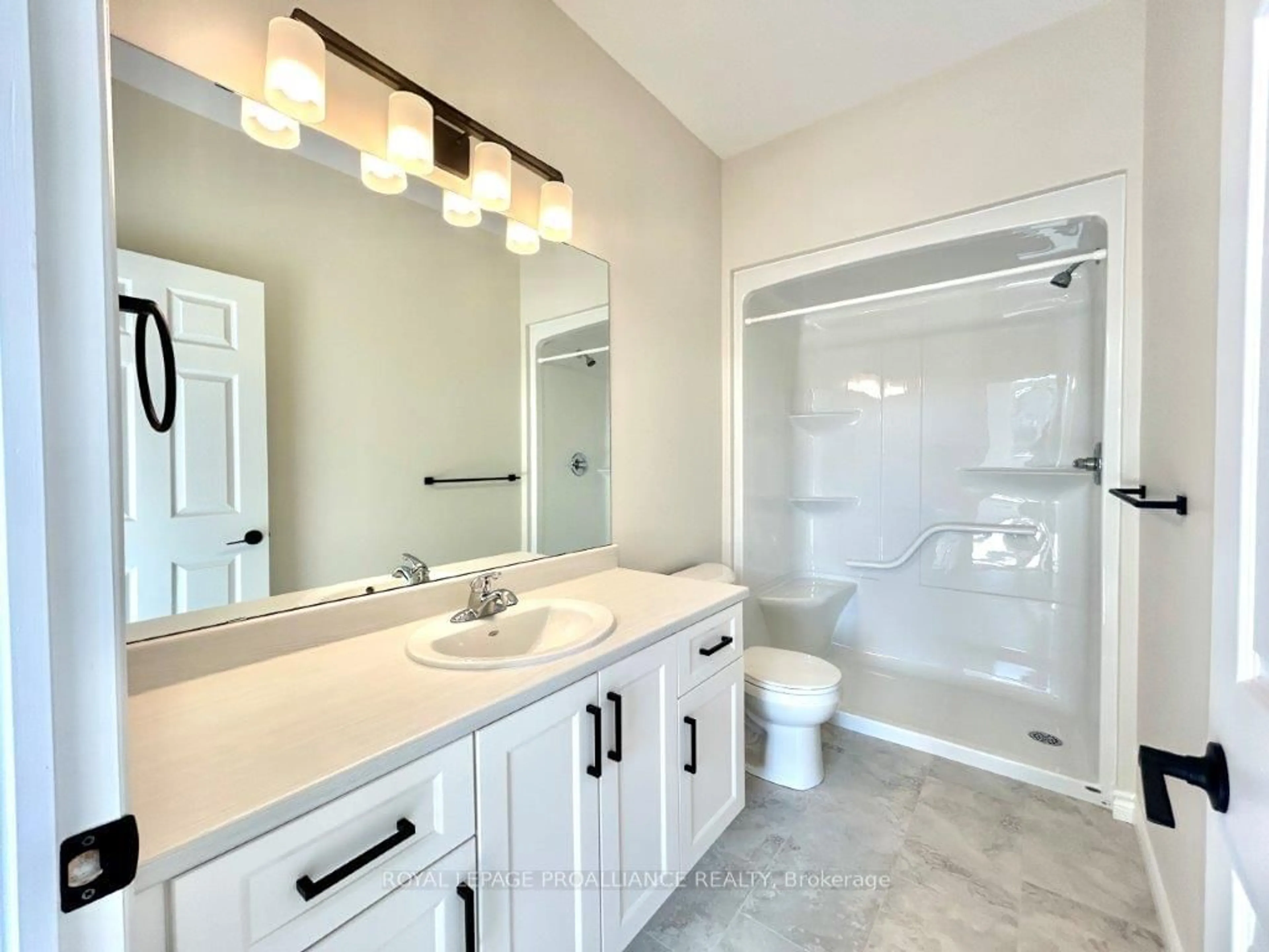 Contemporary bathroom, ceramic floors for 43 Athabaska Dr, Belleville Ontario K8N 0T1