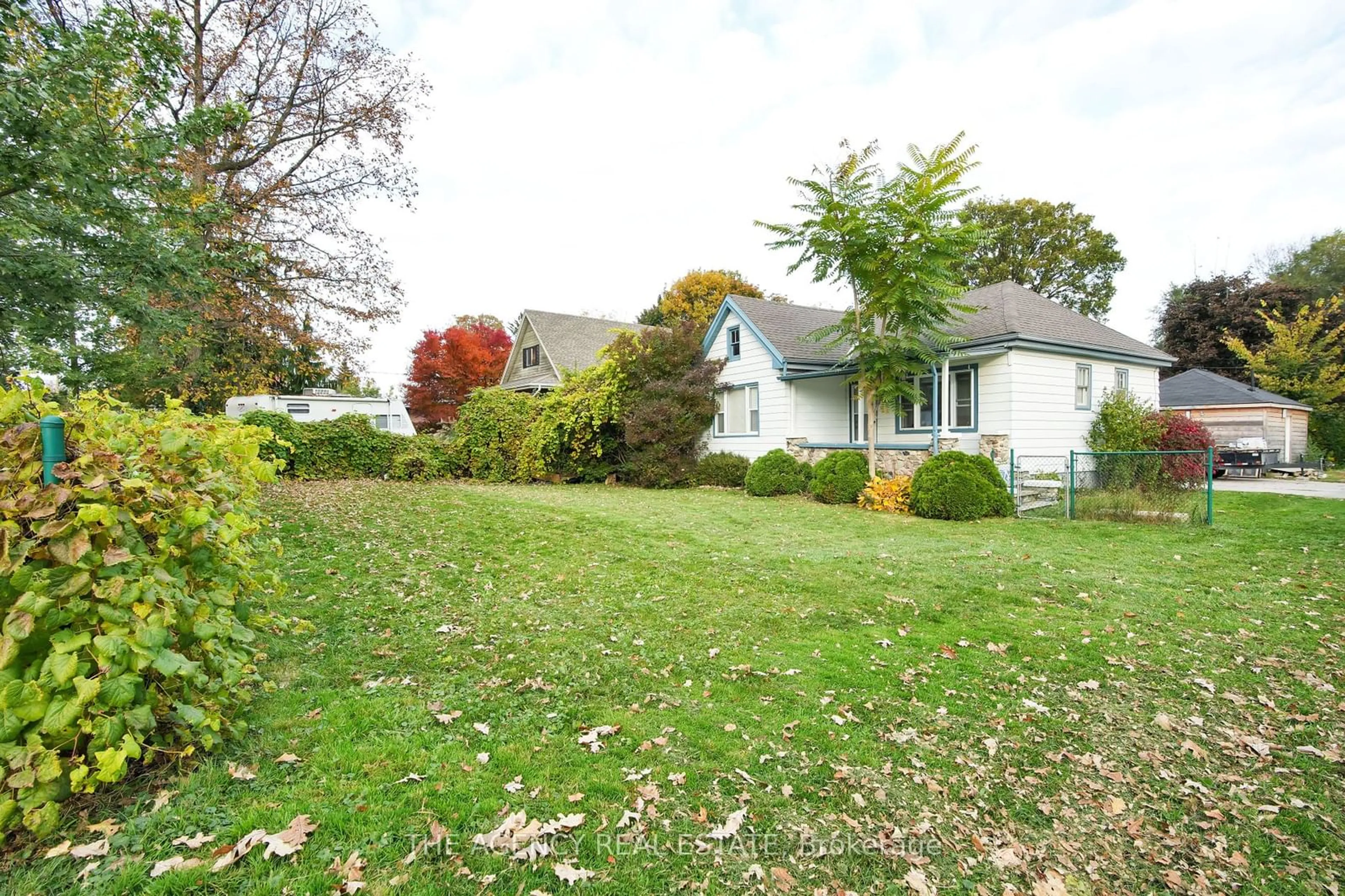 Frontside or backside of a home, cottage for 66 Langarth St, London Ontario N6J 1P4