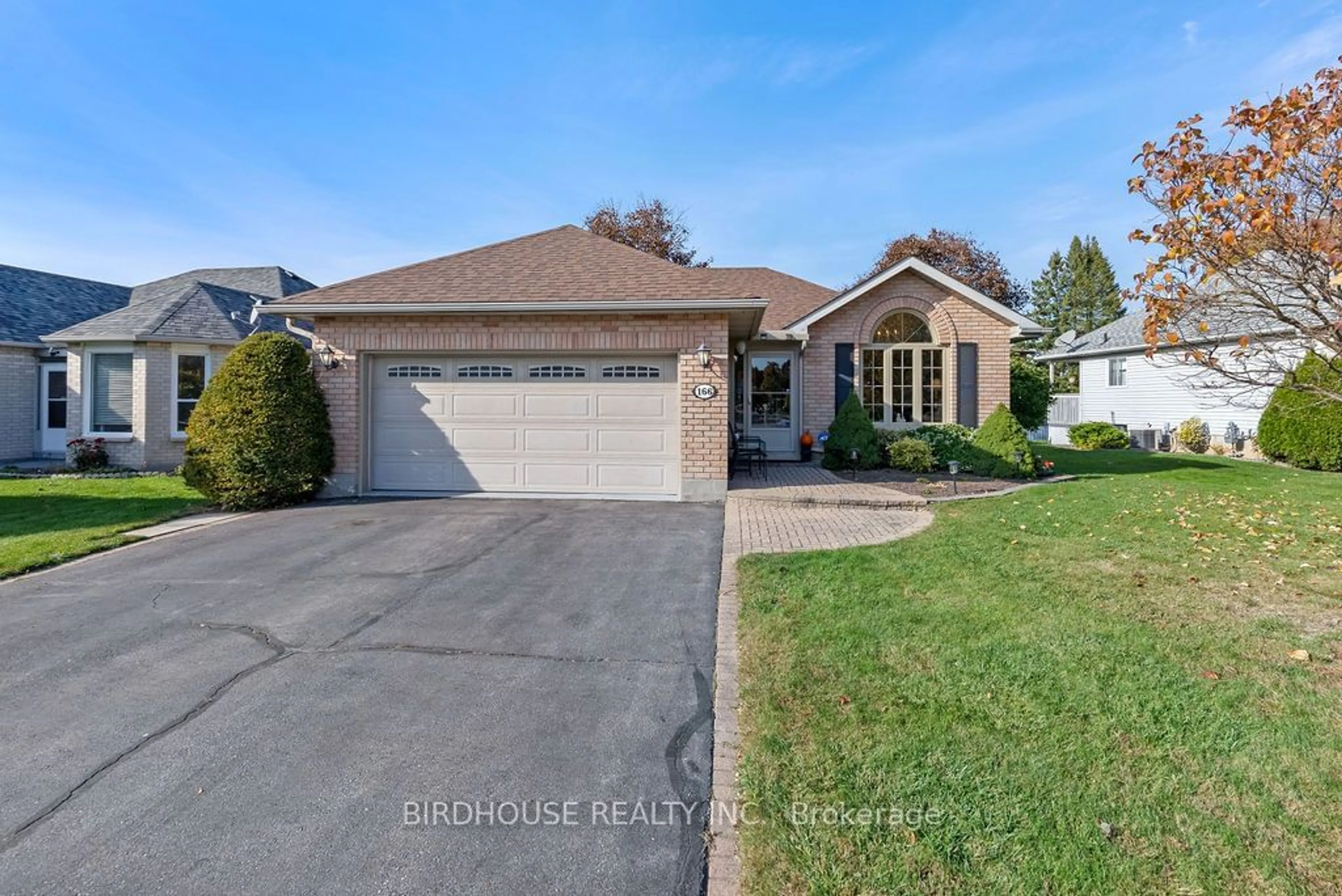 Frontside or backside of a home, the street view for 166 Elgin St, Kawartha Lakes Ontario K9V 6B3