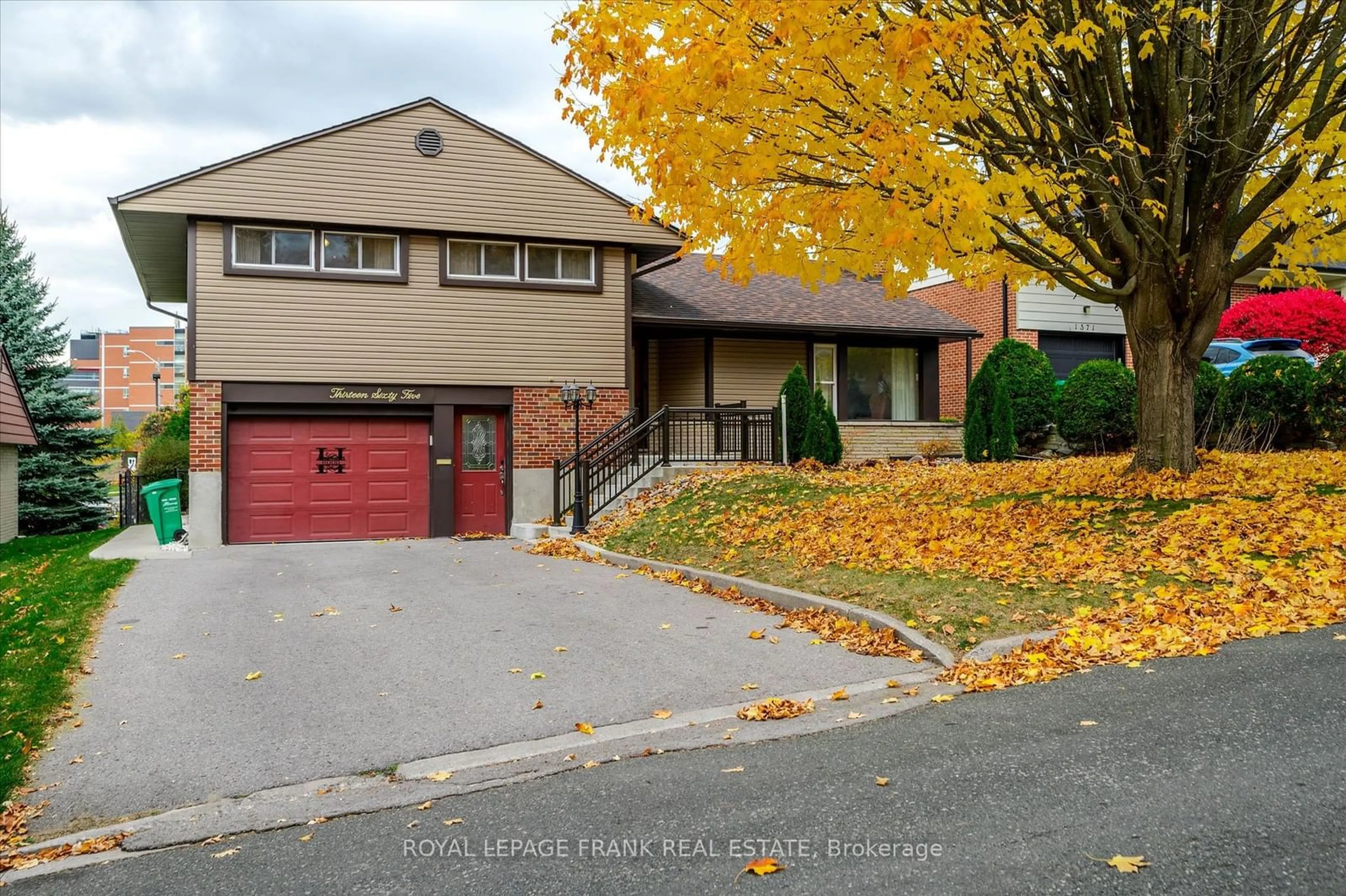 A pic from exterior of the house or condo, the street view for 1365 Dobbin Ave, Peterborough Ontario K9J 6B1