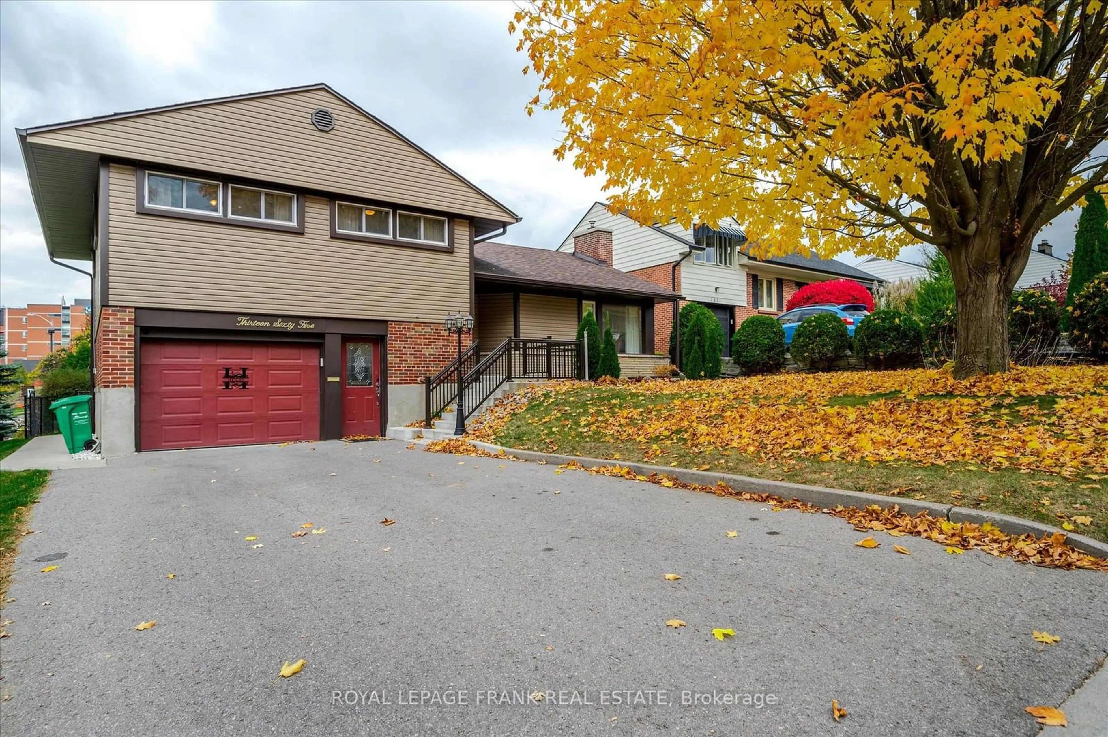 A pic from exterior of the house or condo, the street view for 1365 Dobbin Ave, Peterborough Ontario K9J 6B1