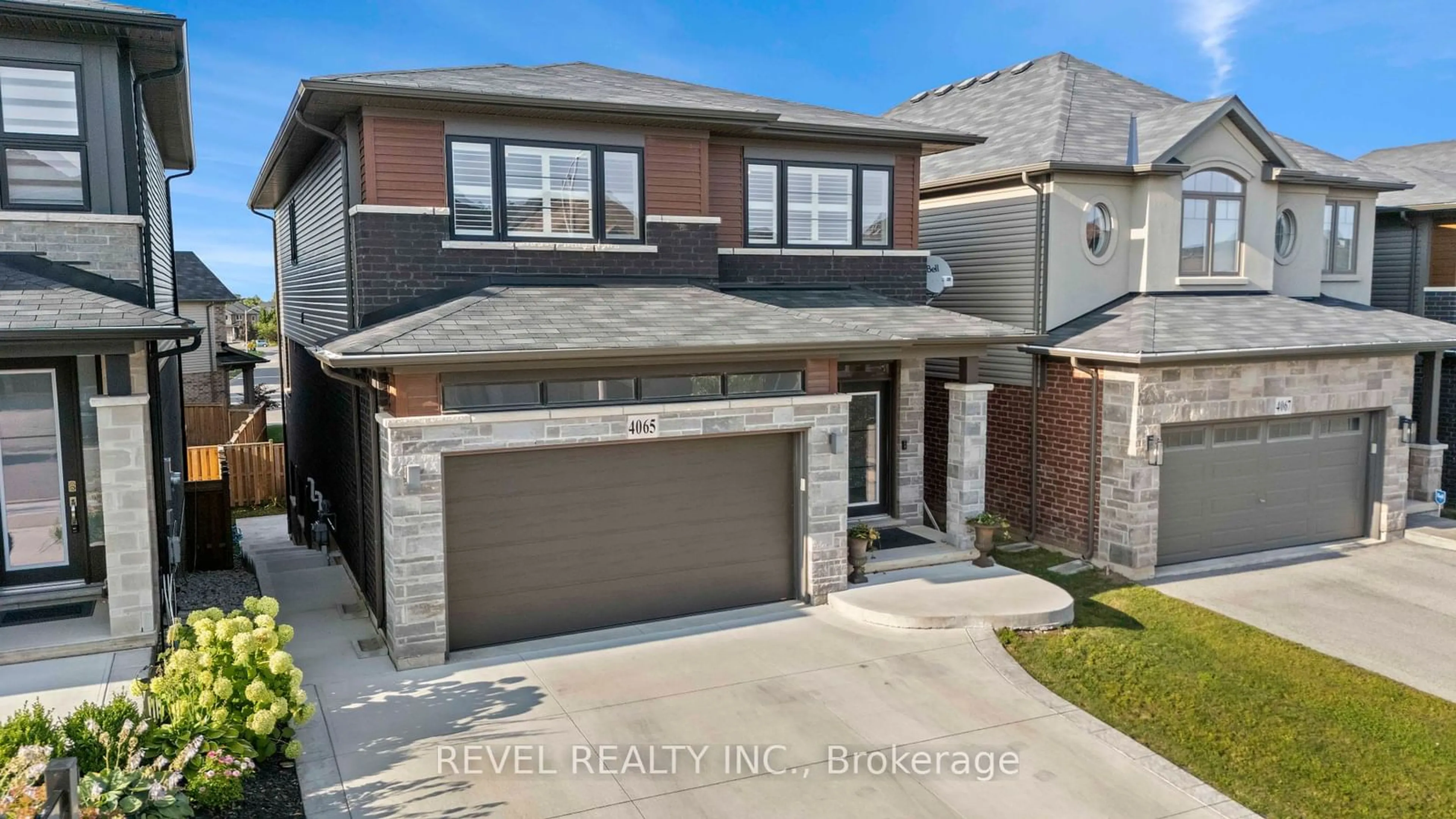 Frontside or backside of a home, the street view for 4065 Healing St, Lincoln Ontario L3J 0S4