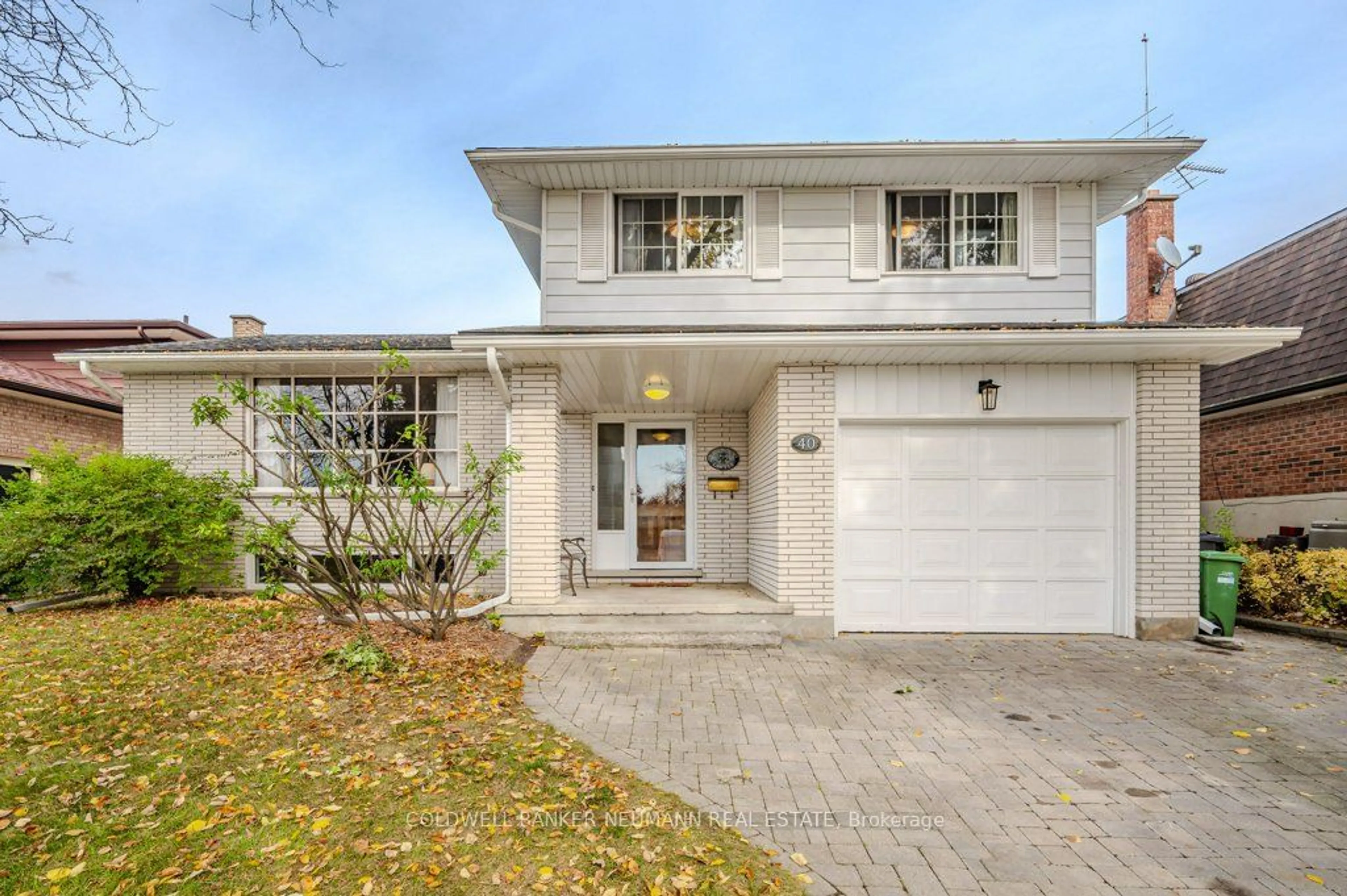 Frontside or backside of a home, cottage for 40 Keats Cres, Guelph Ontario N1G 3B2