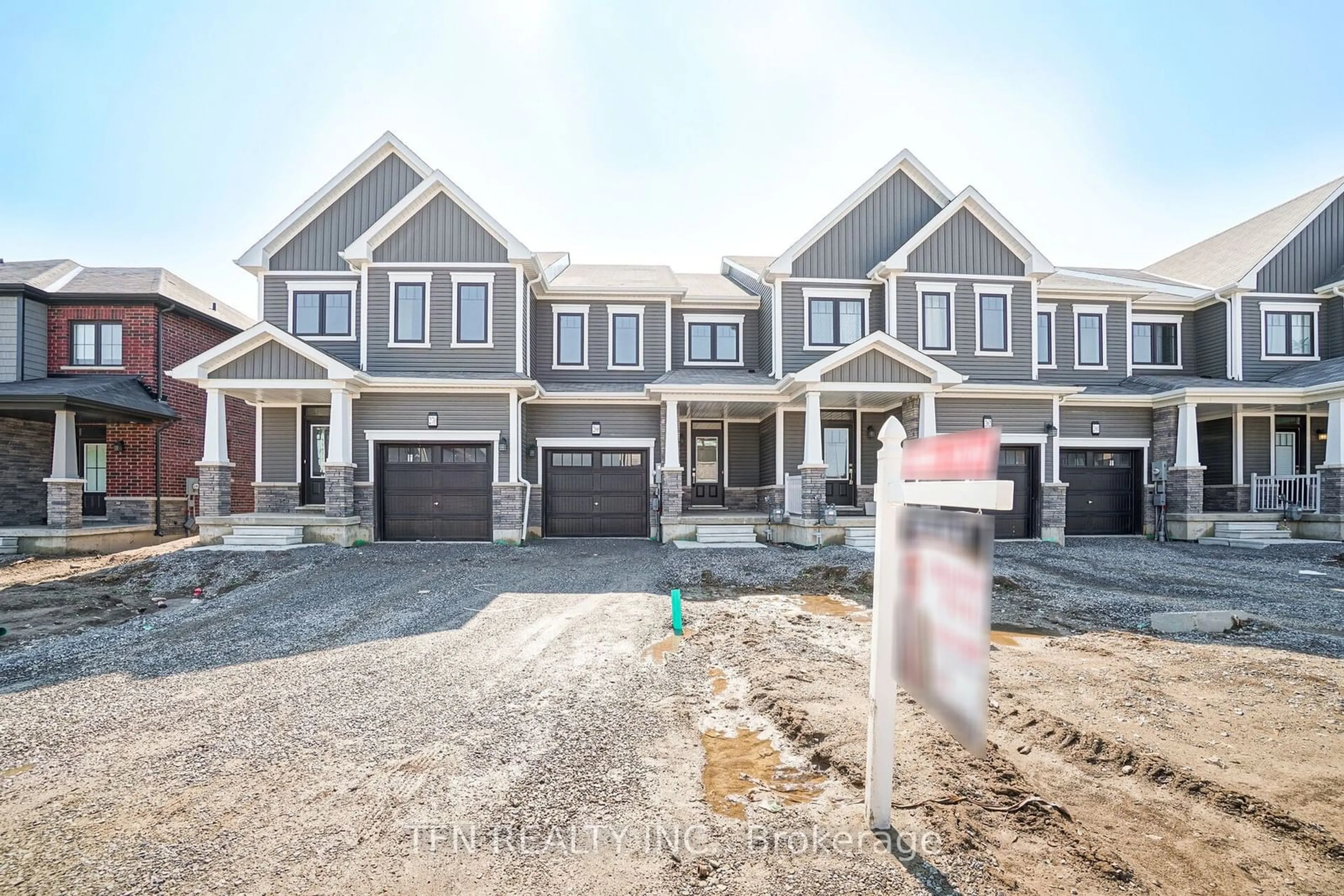 A pic from exterior of the house or condo, the street view for 266 Explorer Way, Thorold Ontario L2V 0K2