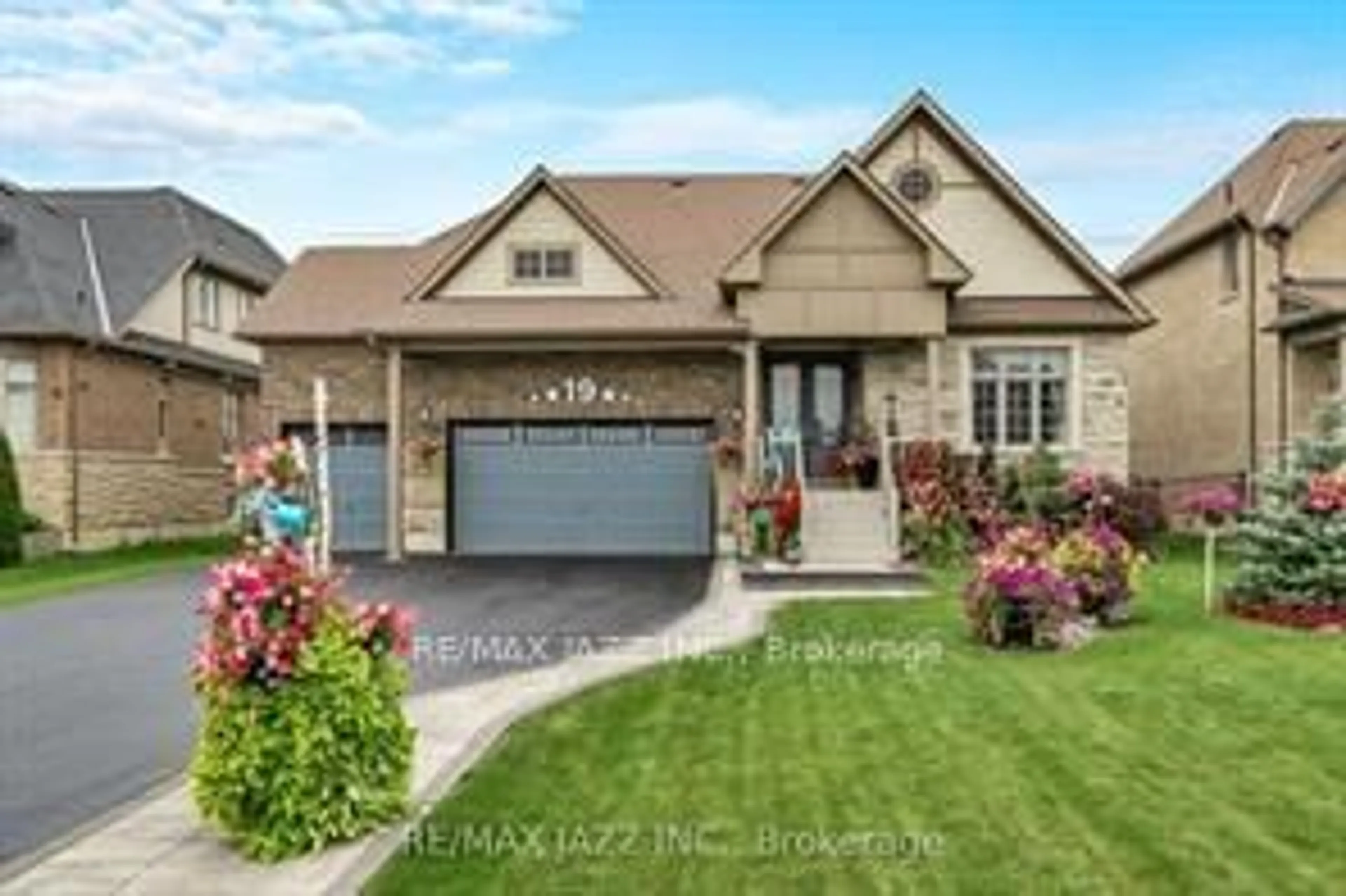 Frontside or backside of a home, cottage for 19 Summer Breeze Dr, Quinte West Ontario K0K 1L0