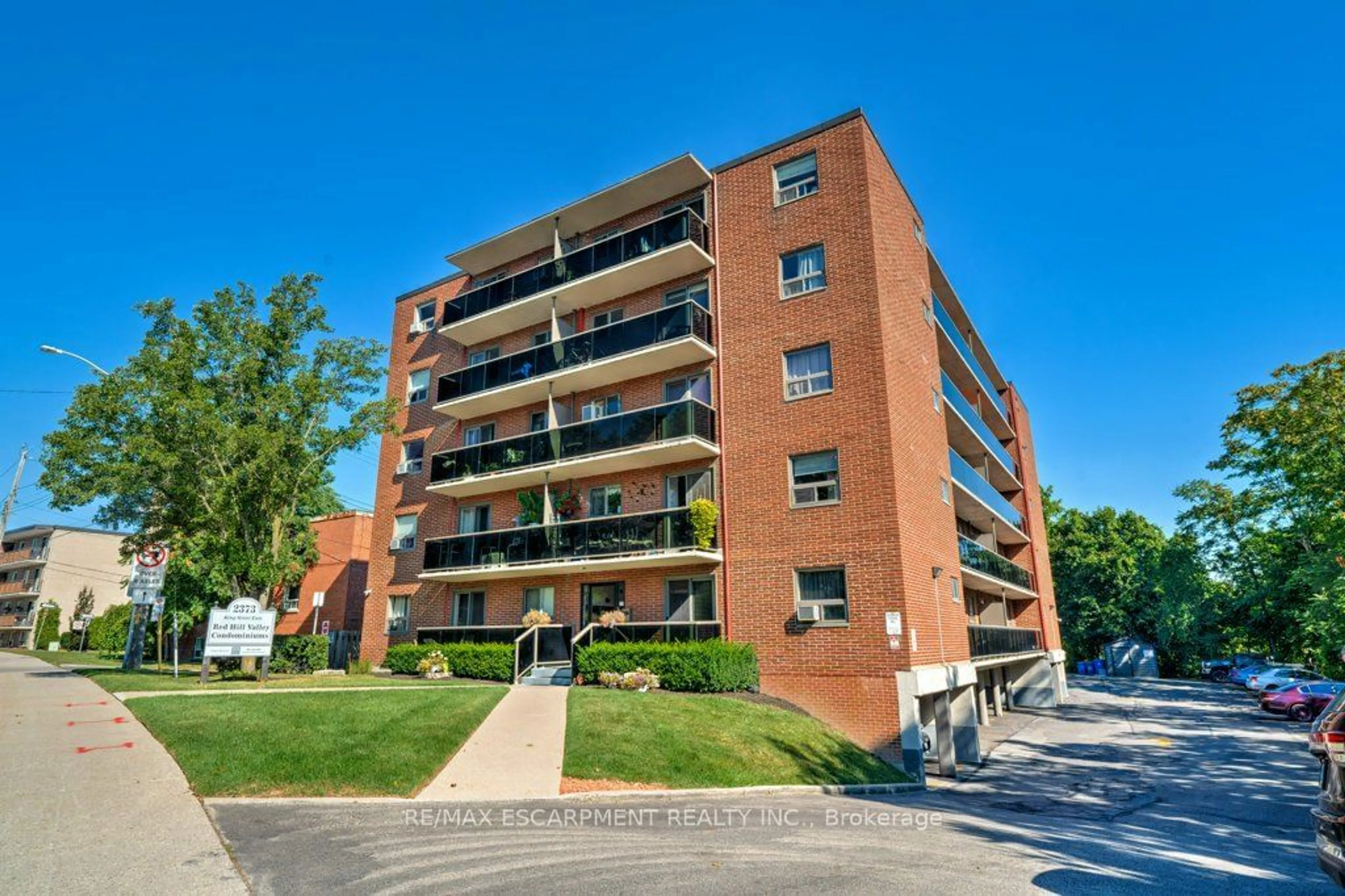 A pic from exterior of the house or condo, the front or back of building for 2373 King St #17, Hamilton Ontario L8K 1X9