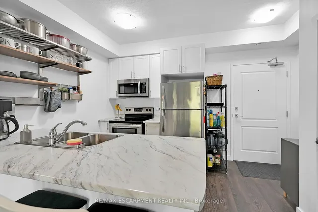 Additional property image - 125 Shoreview Pl Unit 114