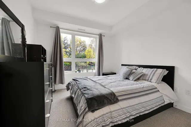 Additional property image - 125 Shoreview Pl Unit 114